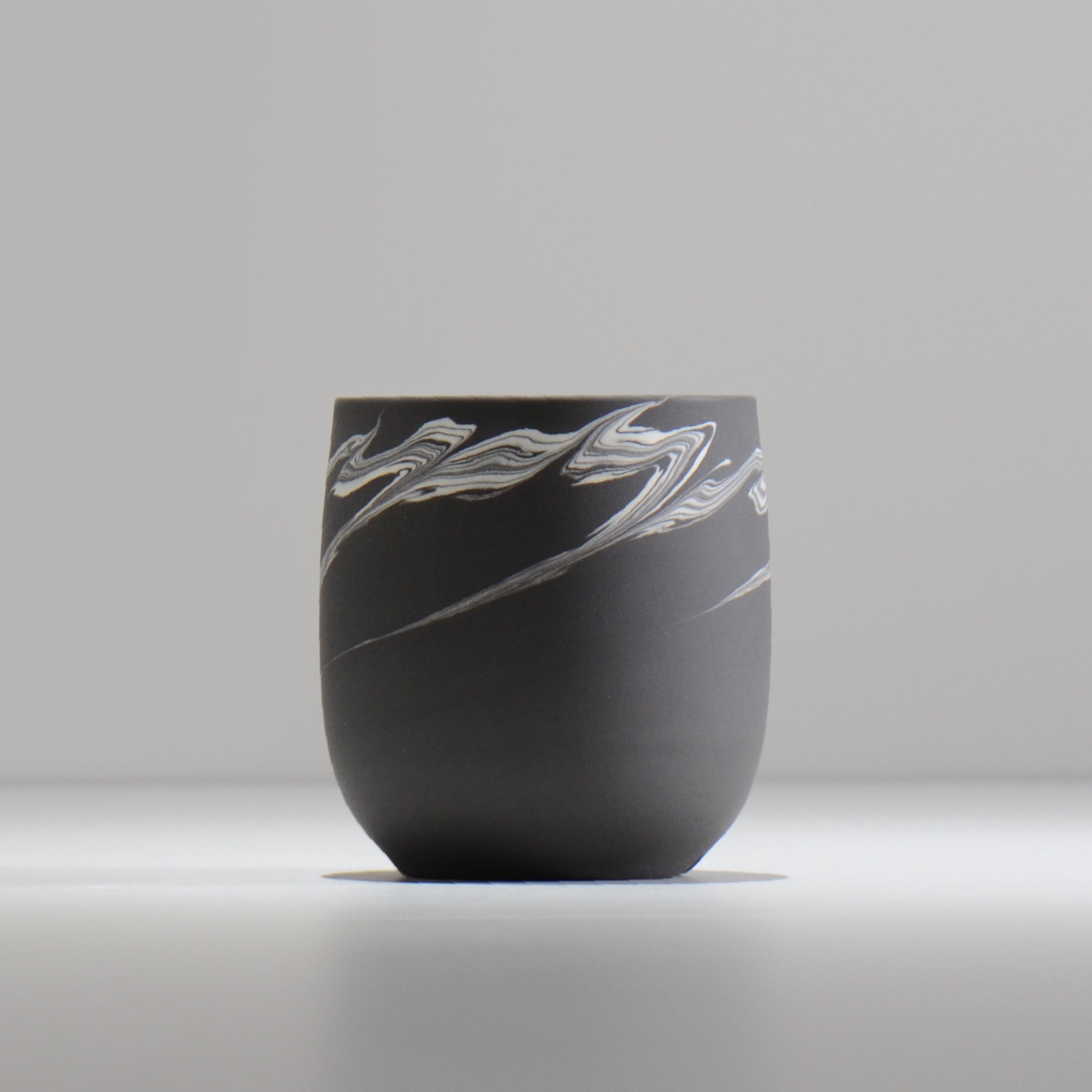 山本真郎 / 黒仙-kokusen014 / S / 約φ8cm / 植木鉢