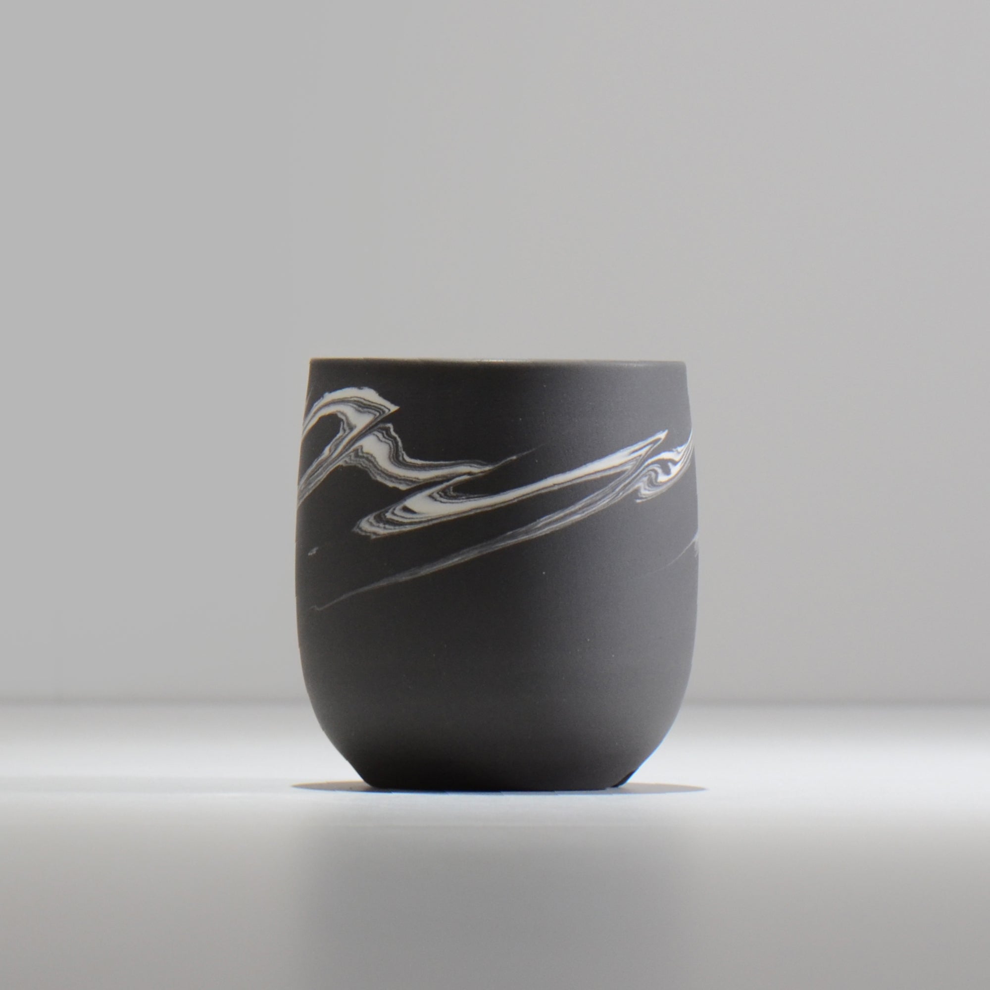 山本真郎 / 黒仙-kokusen014 / S / 約φ8cm / 植木鉢