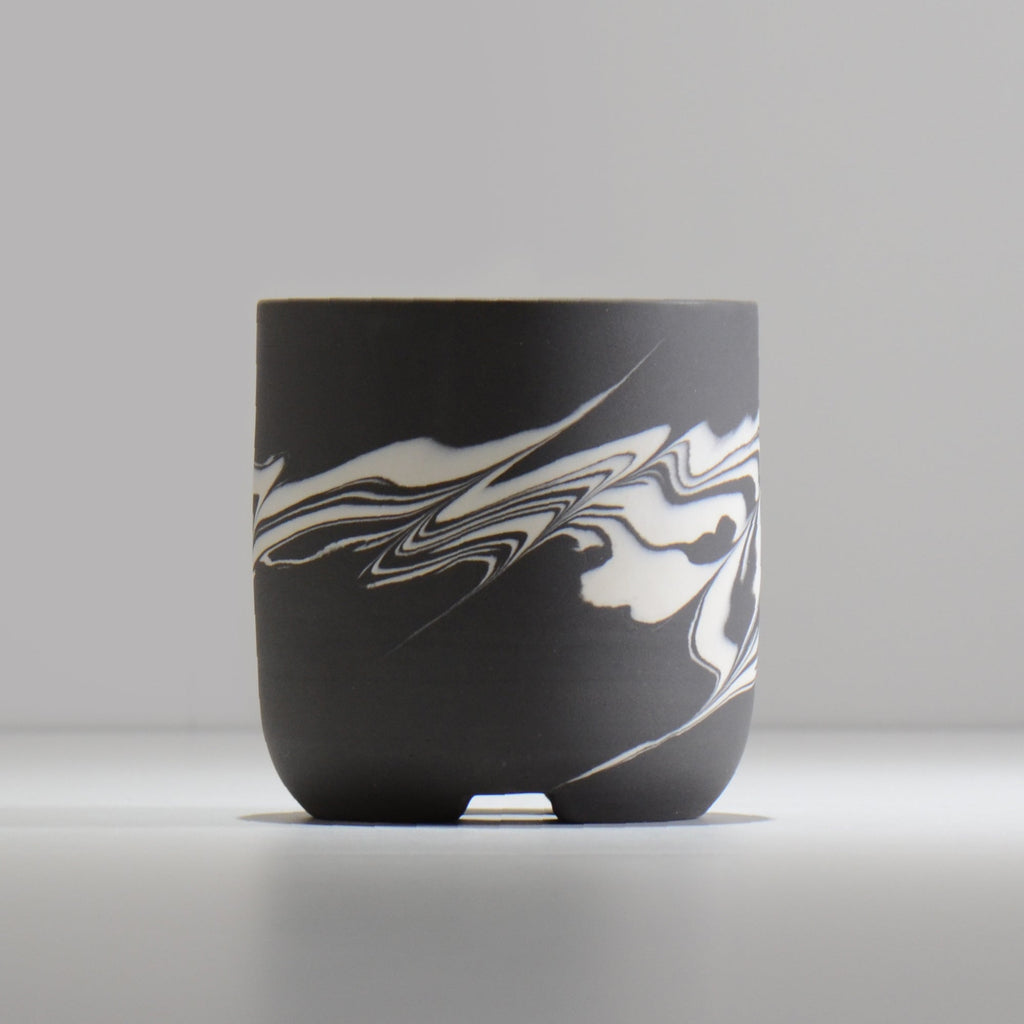 山本真郎 / 黒仙-kokusen018 / M / 約φ10.5cm / 植木鉢