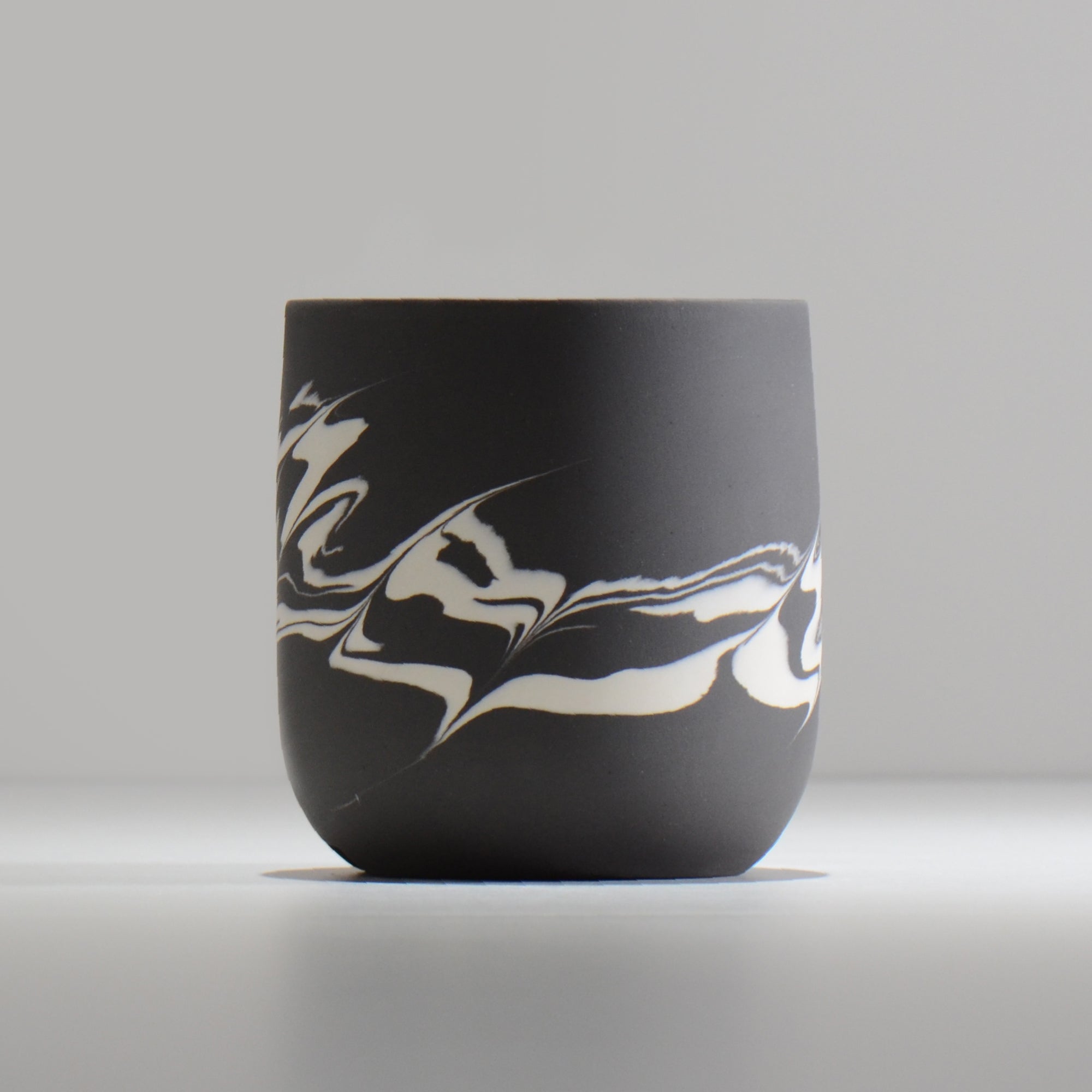 山本真郎 / 黒仙-kokusen019 / M / 約φ10.2cm / 植木鉢