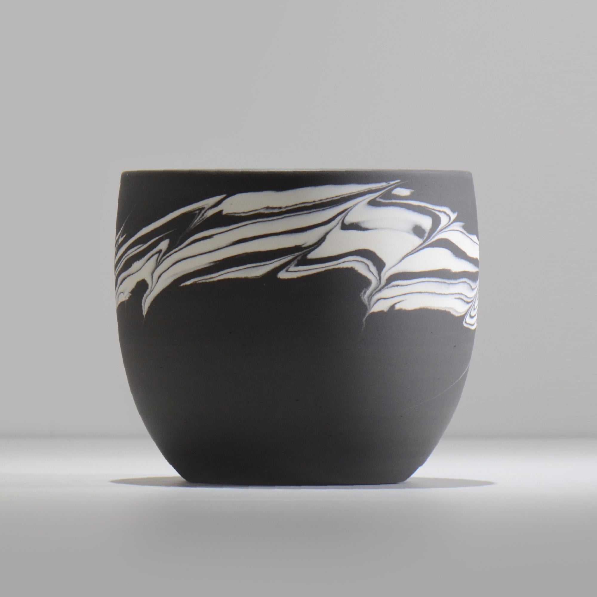 山本真郎 / 黒仙-kokusen025 / L / 約φ14.7cm / 植木鉢