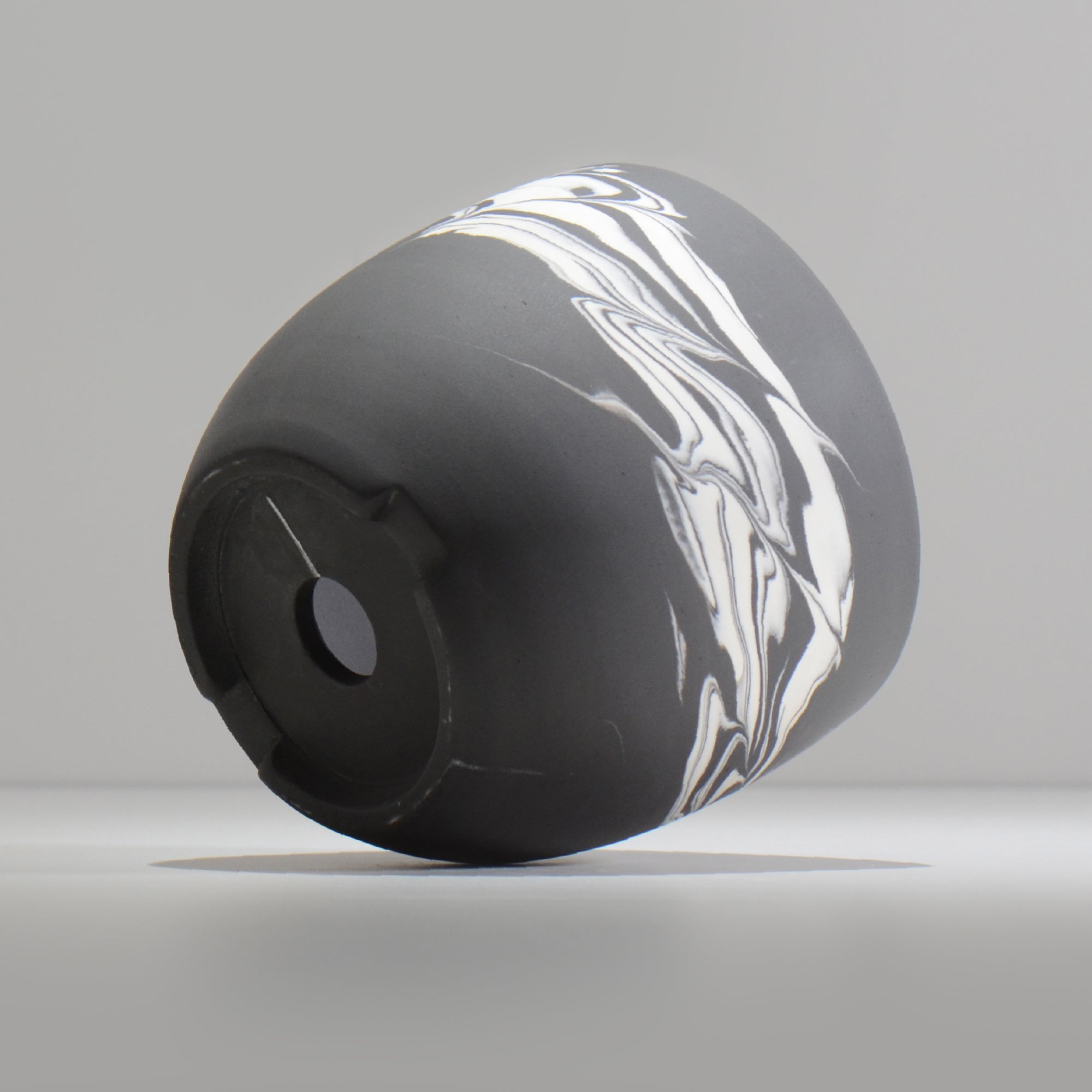 山本真郎 / 黒仙-kokusen025 / L / 約φ14.7cm / 植木鉢