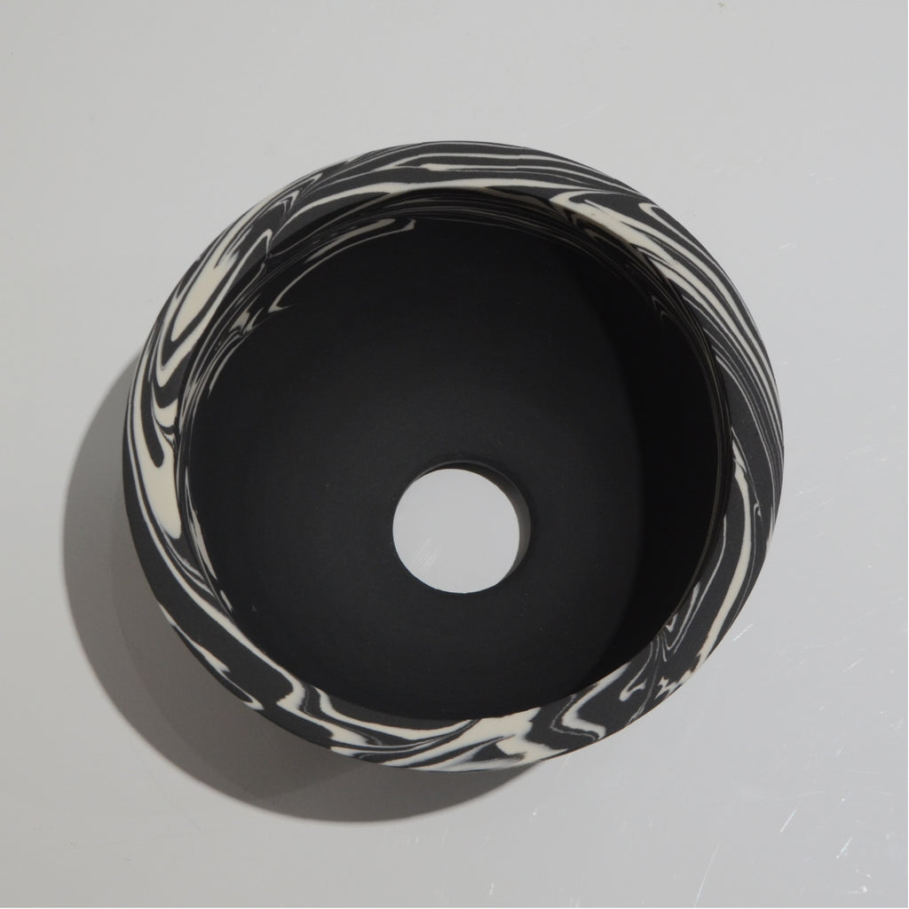 山本真郎 / 黒仙-kokusen006 / 約φ13.7cm / 植木鉢