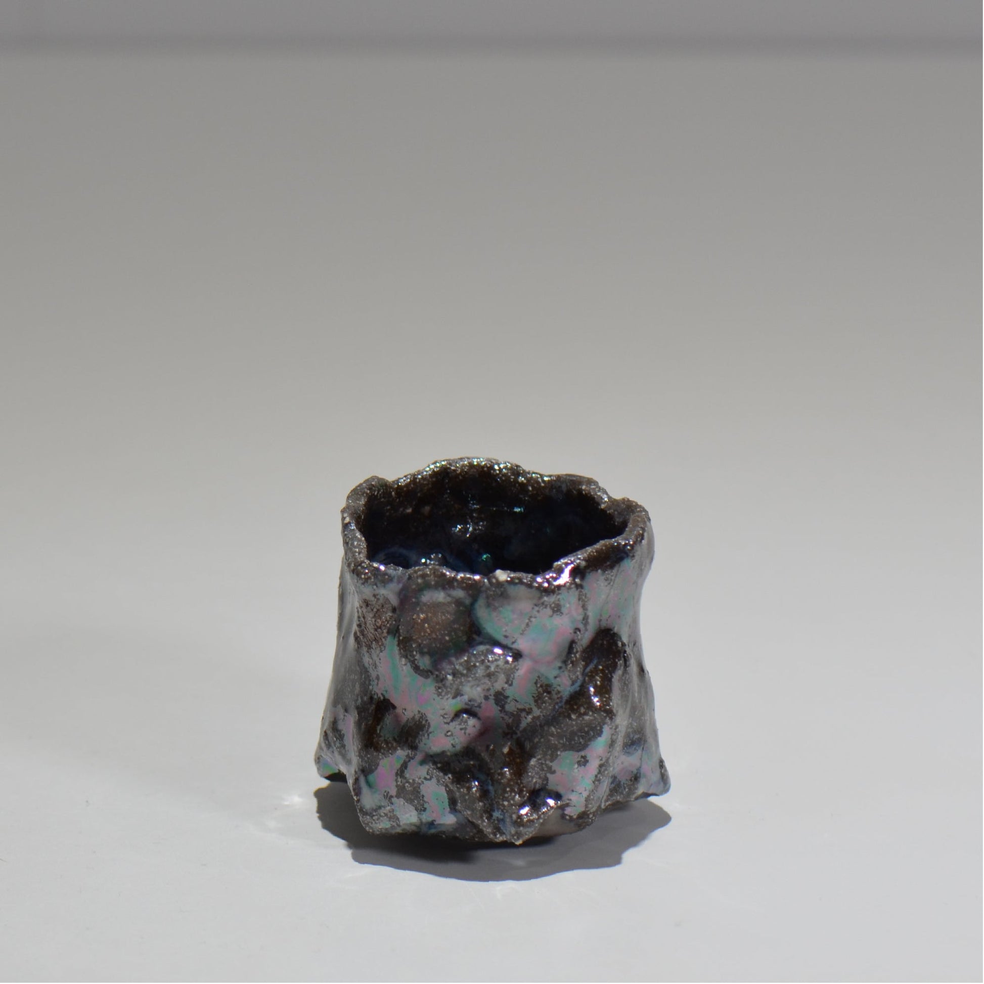 木村 貴史 / 灰釉光彩ぐい呑 /kt_04