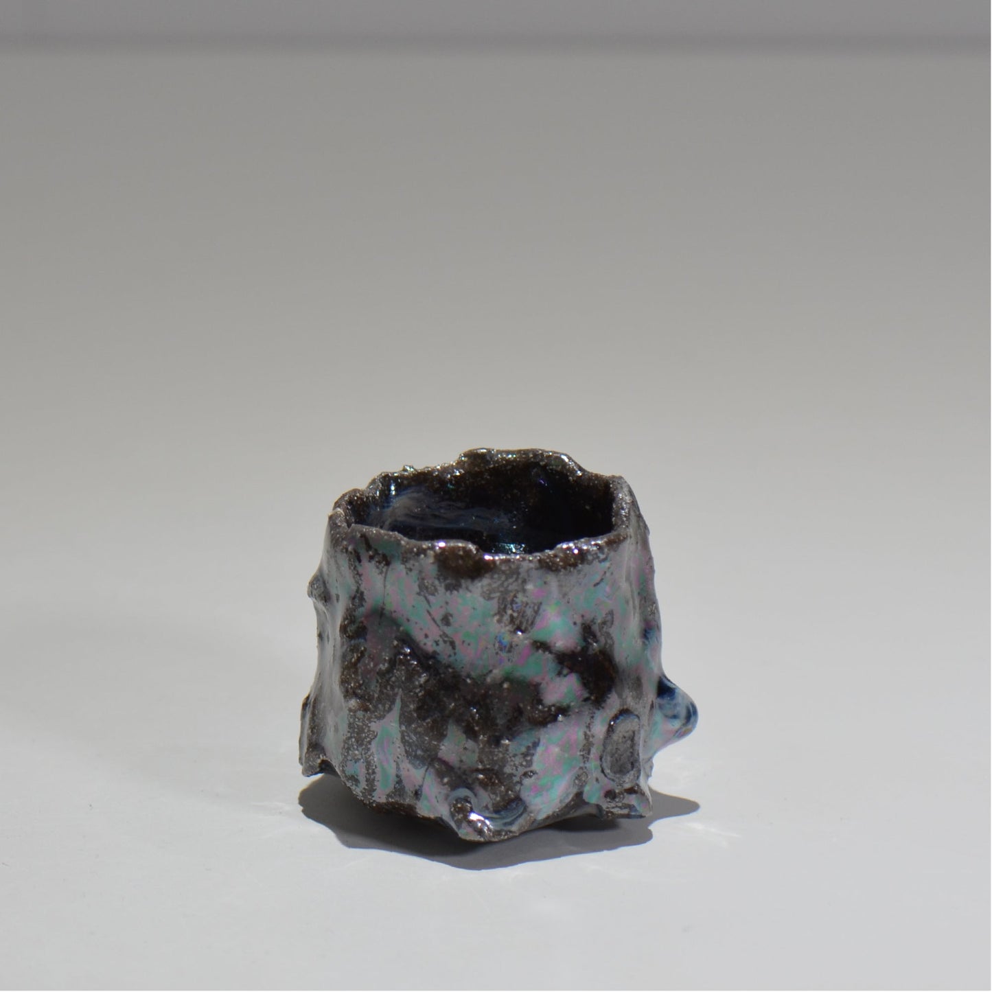 木村 貴史 / 灰釉光彩ぐい呑 /kt_04