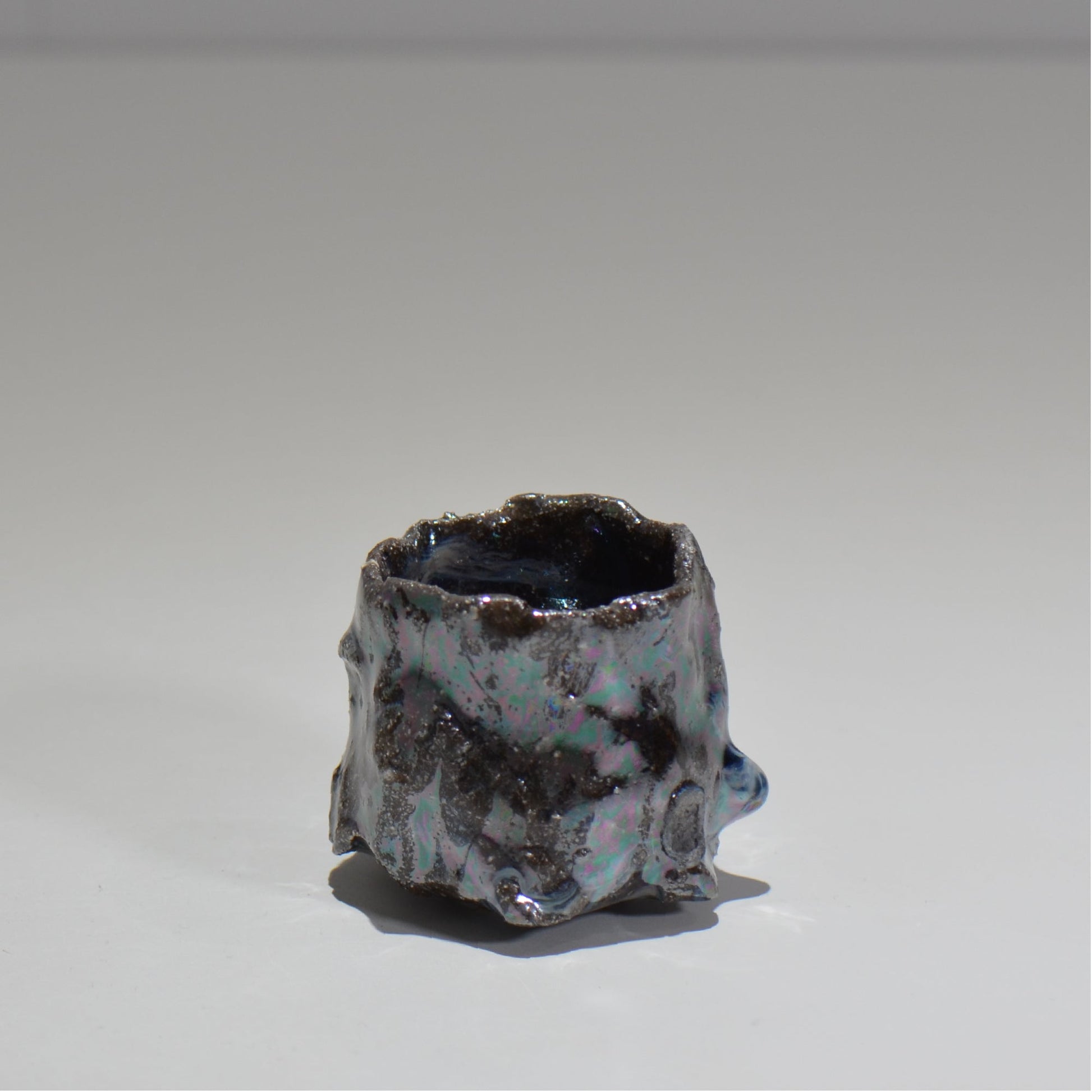 木村 貴史 / 灰釉光彩ぐい呑 /kt_04