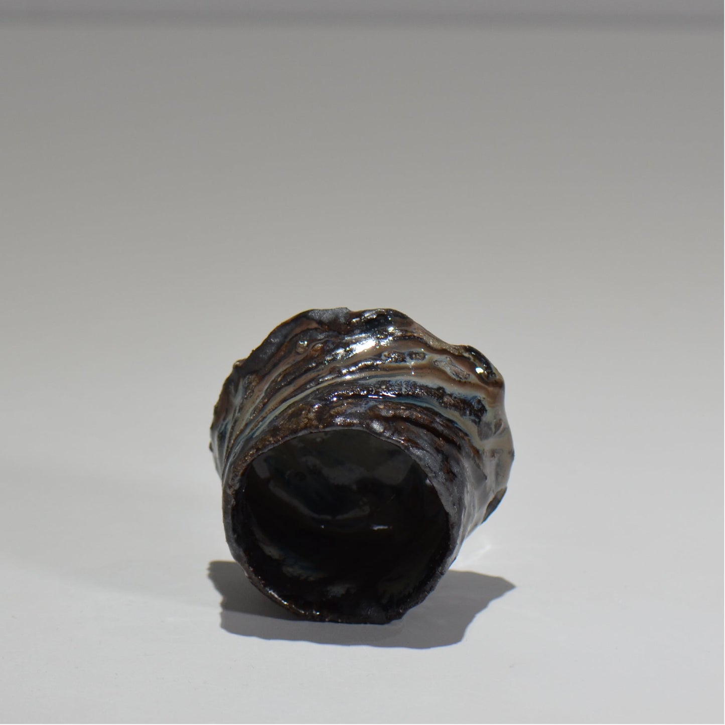 木村 貴史 / 黒泥彩白釉ぐい呑 /kt_07