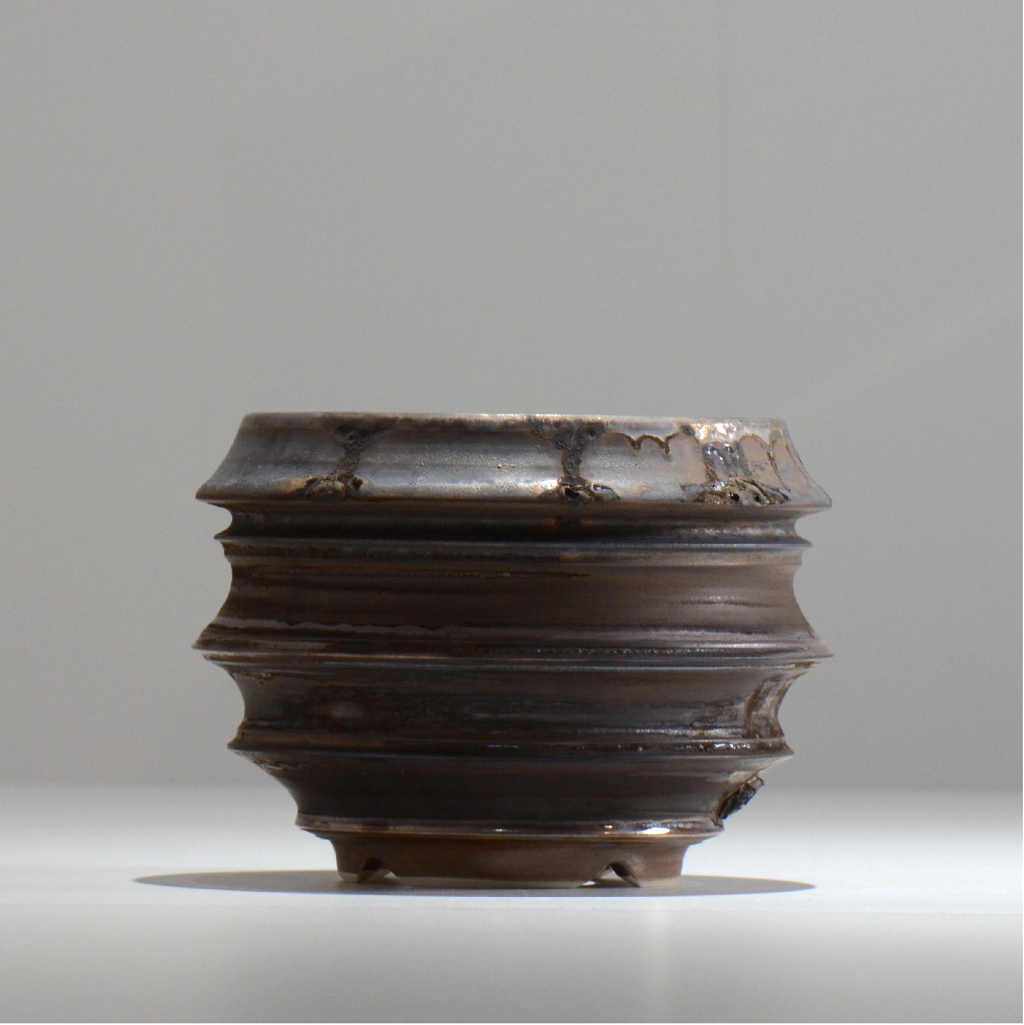 陶房Kibi / マルチエッジS004_23 / M / 約 φ14cm / 植木鉢 – ハチラボ