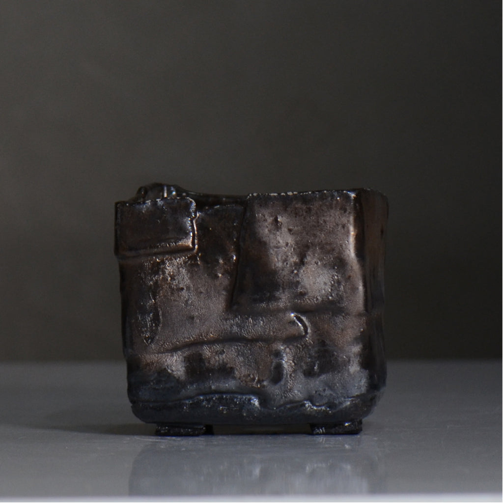 川合 牧人 / cubeブロンズ / mk2_cb09_s / 約φ9.5cm / 植木鉢