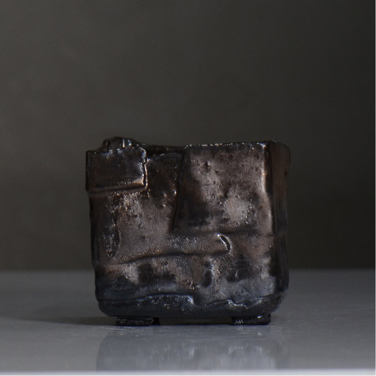 川合 牧人 / cubeブロンズ / mk2_cb09_s / 約φ9.5cm / 植木鉢