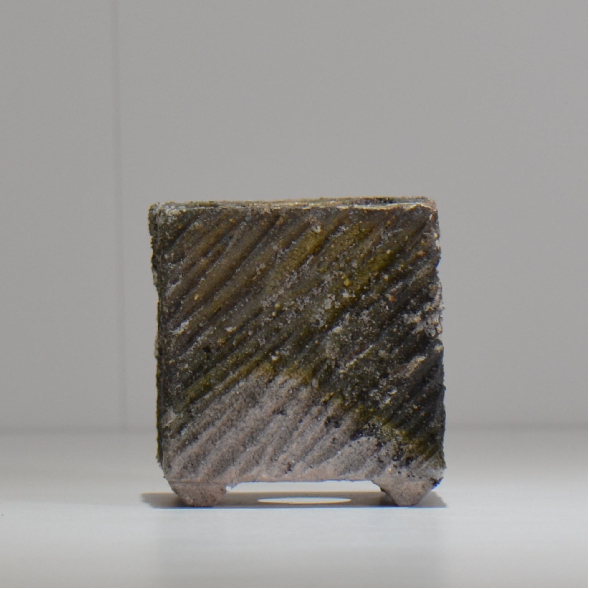 h6cm-8.9cm – ハチラボ