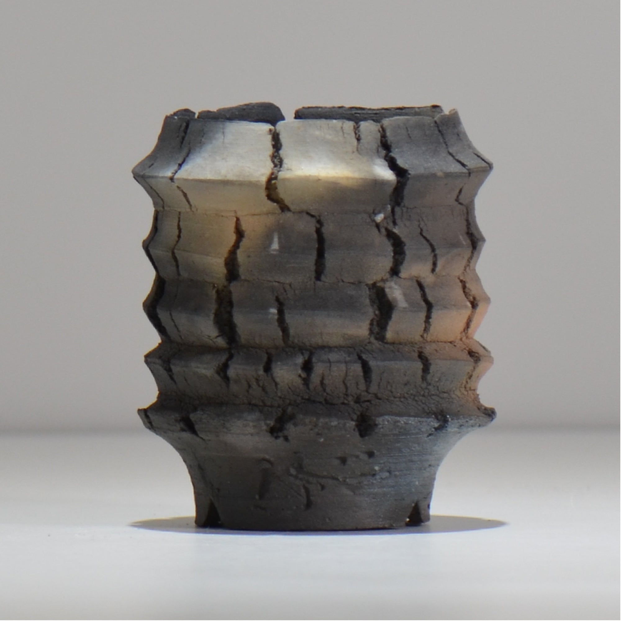 HACHILABO / UNIQUE POT03 / S / 約 φ11.7cm / 植木鉢 /クーポンあり