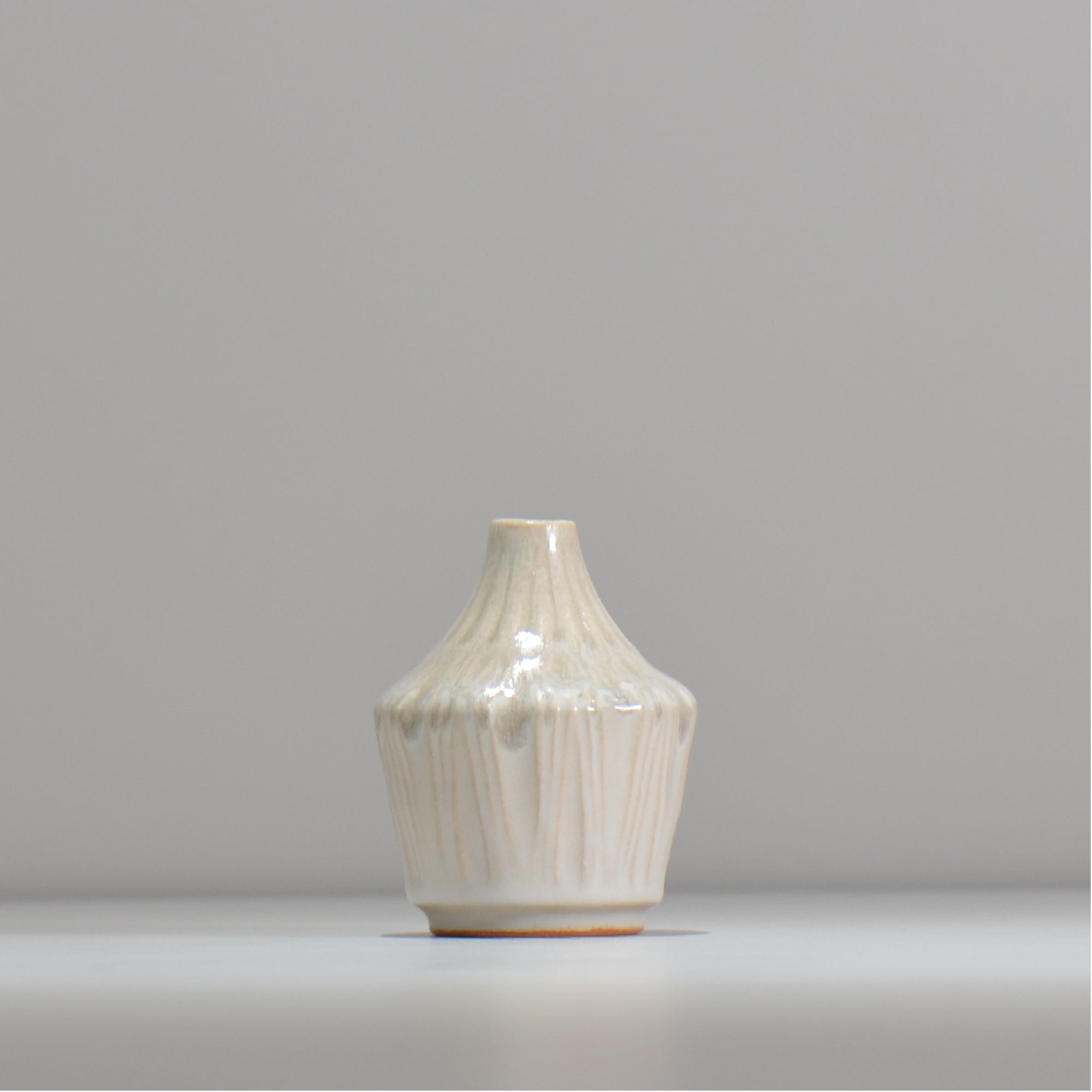 中野 明彦 / グリーン×ホワイト / na2_02_xs / 底面 直径約5.5cm / 一輪挿し 花瓶