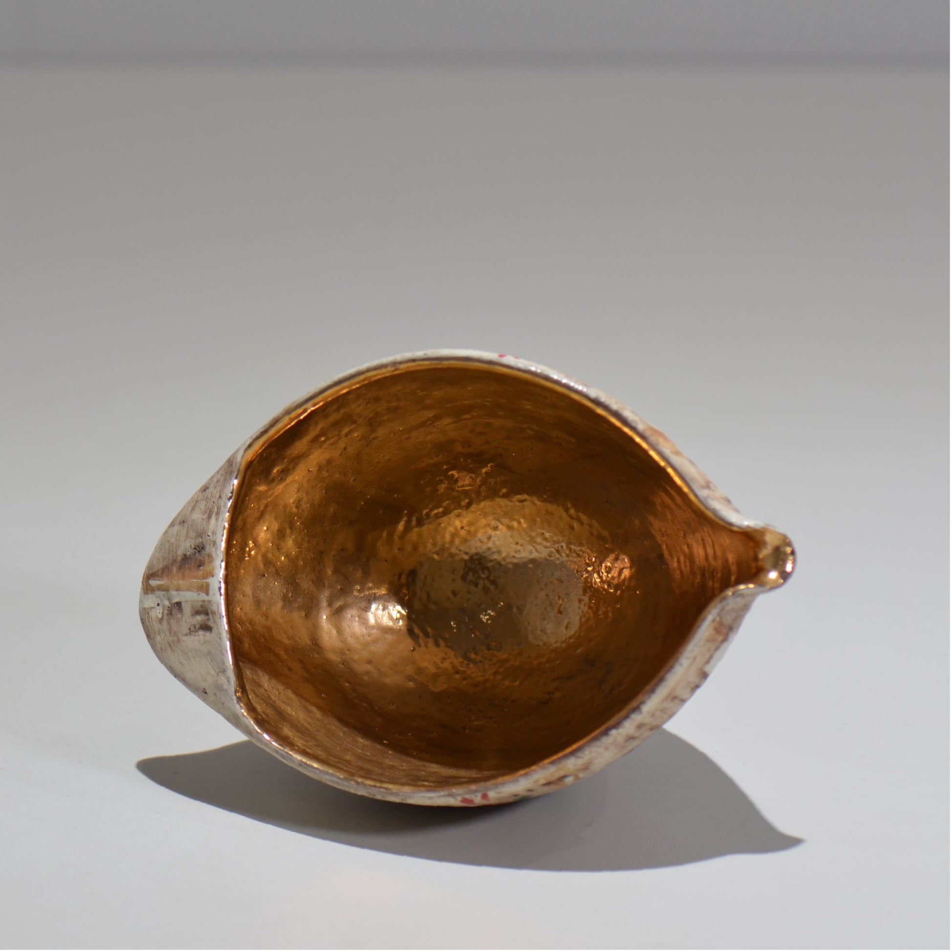 沼野秀章 / 刻む音 片口酒器（金） / nh_01