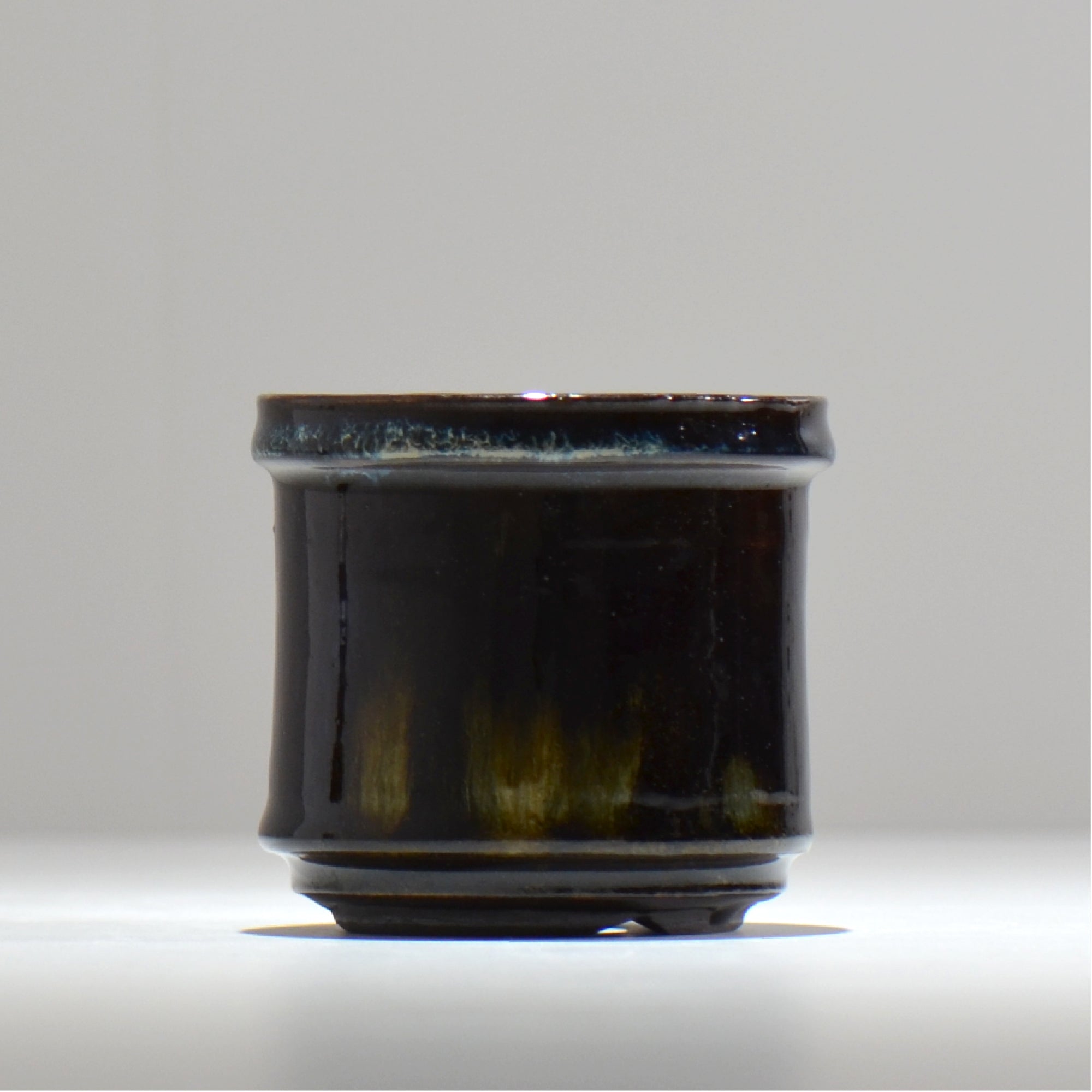 ヒノモトナツミ / 縁-ふち- / hn02_fc01_s / 約φ9.2cm / 植木鉢