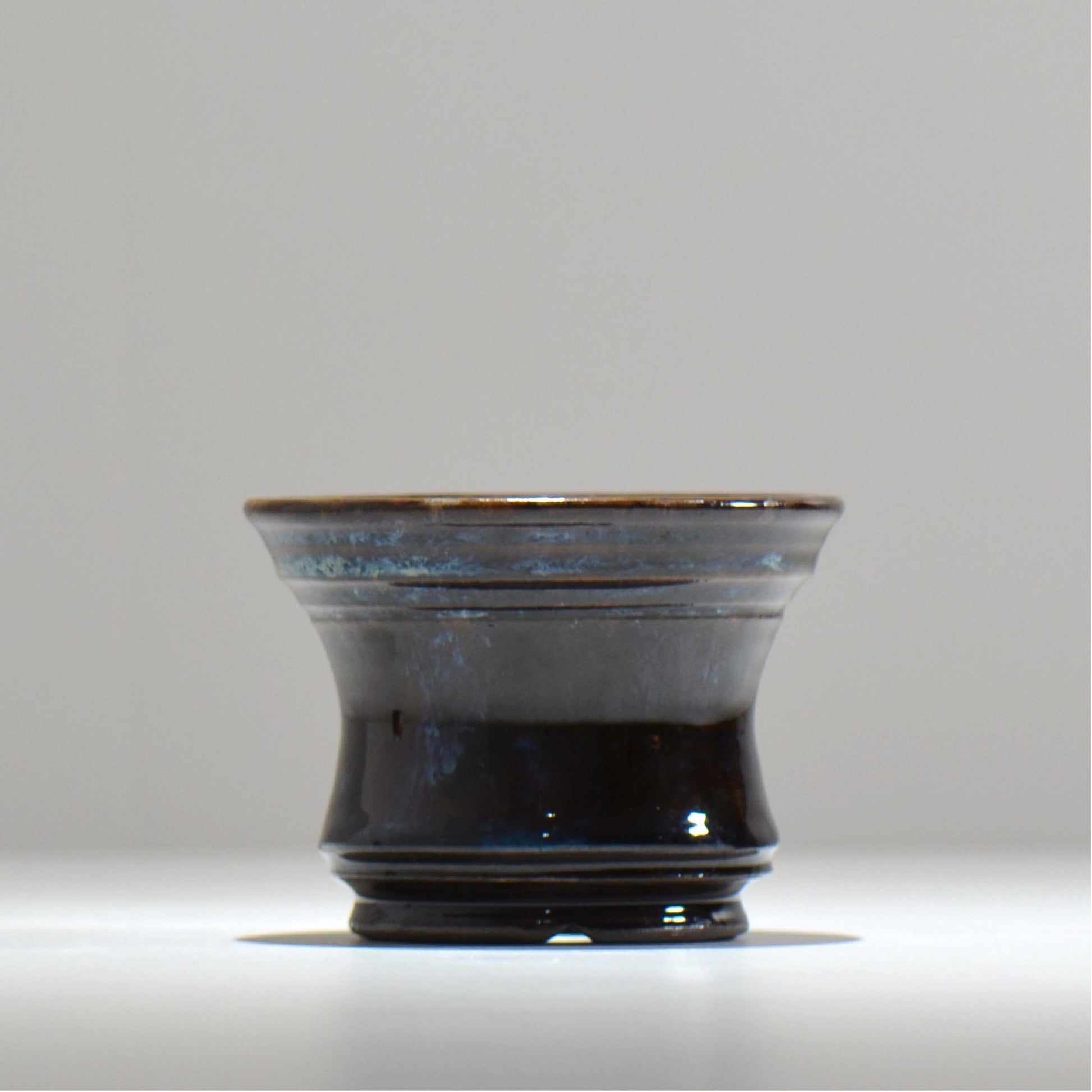 ヒノモトナツミ / 縁-ふち- / hn04_fc03_s / 約φ10.7cm / 植木鉢