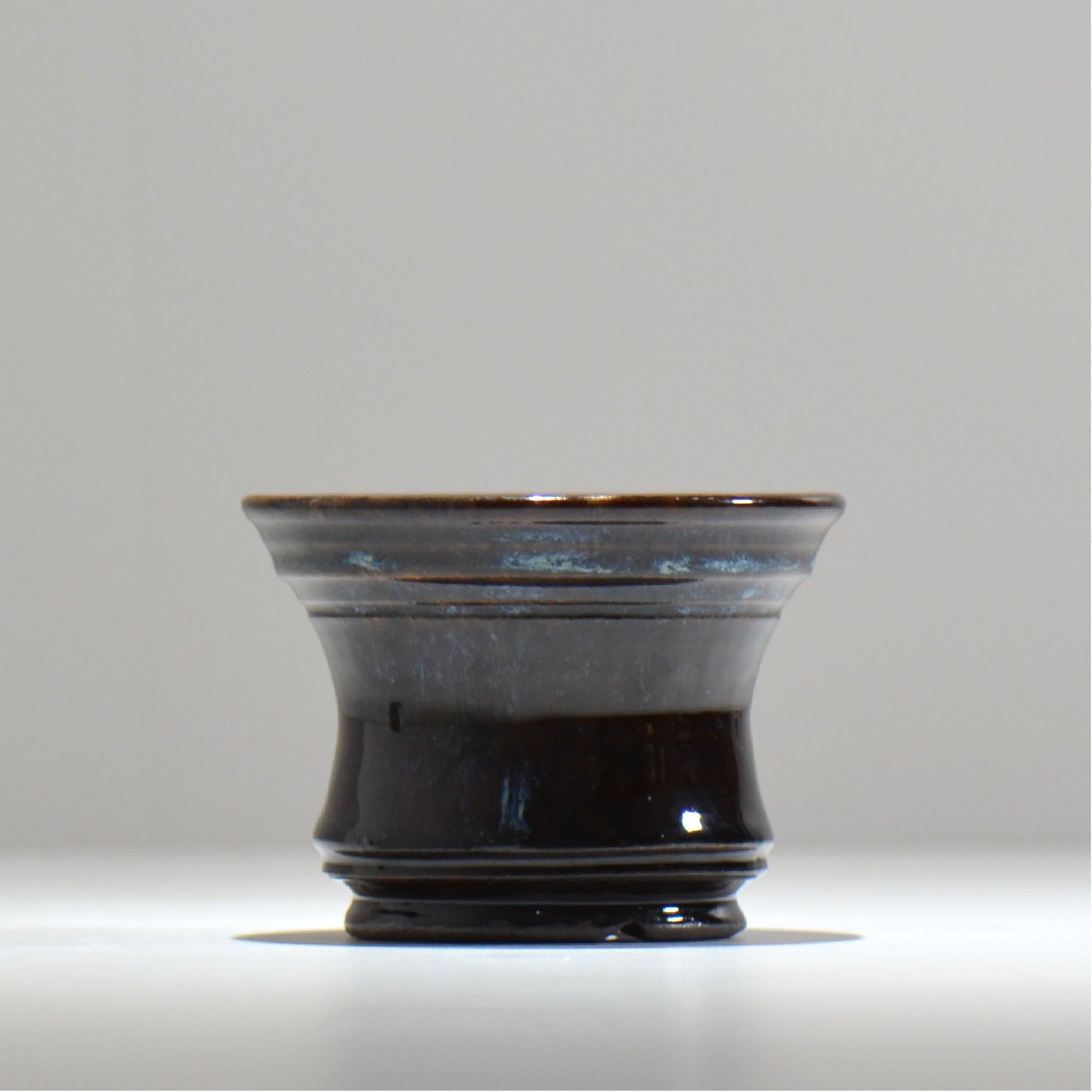 ヒノモトナツミ / 縁-ふち- / hn04_fc03_s / 約φ10.7cm / 植木鉢