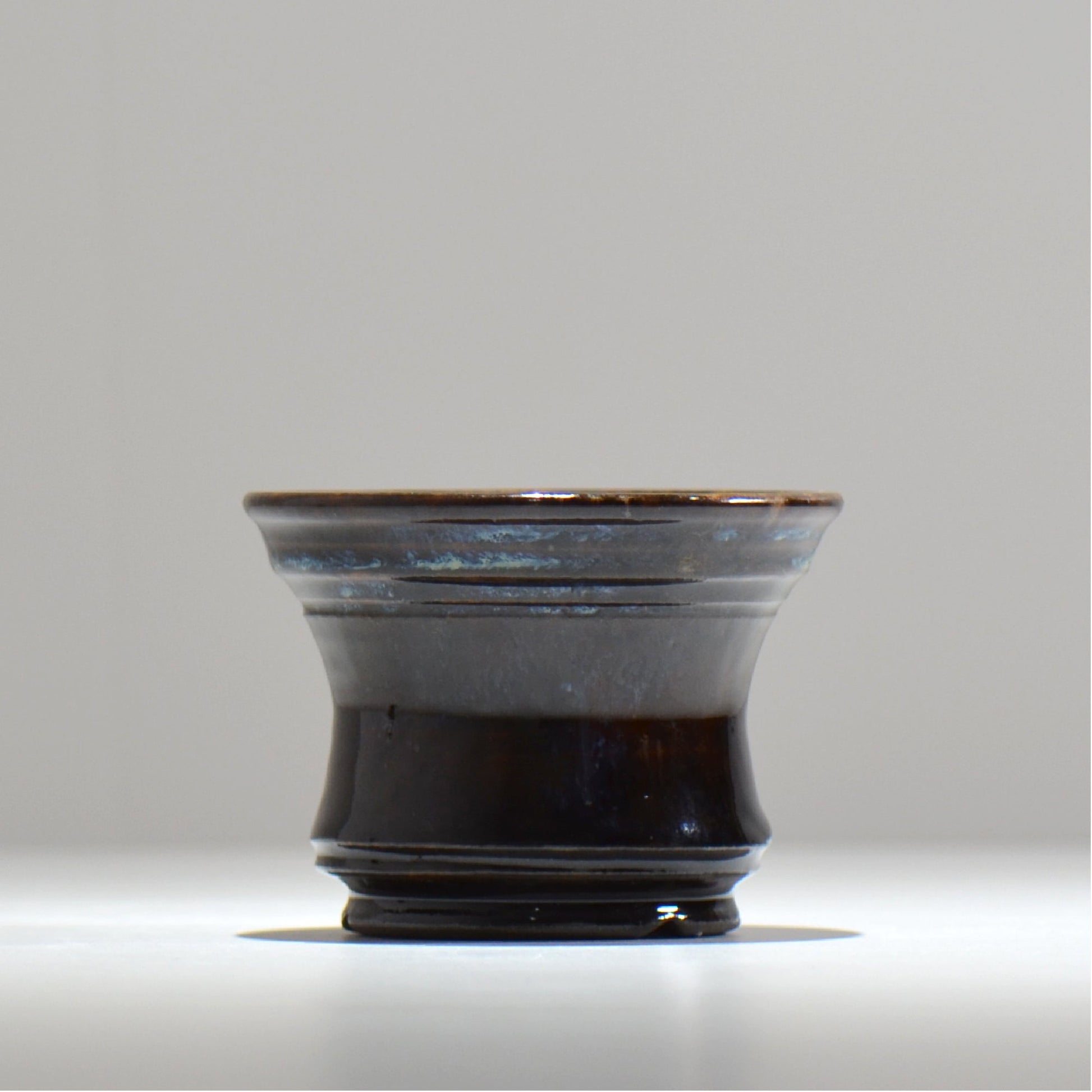 ヒノモトナツミ / 縁-ふち- / hn04_fc03_s / 約φ10.7cm / 植木鉢