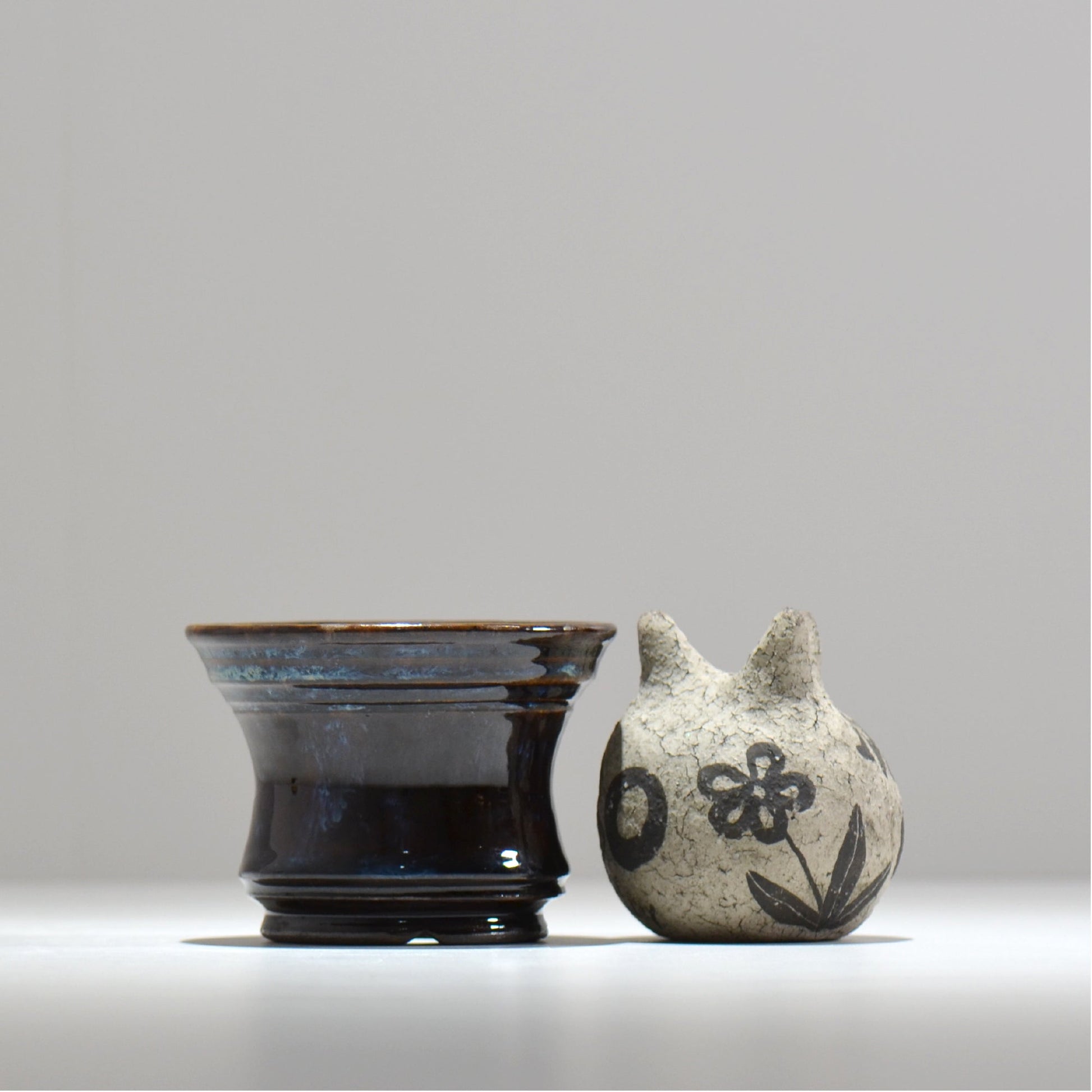 ヒノモトナツミ / 縁-ふち- / hn04_fc03_s / 約φ10.7cm / 植木鉢