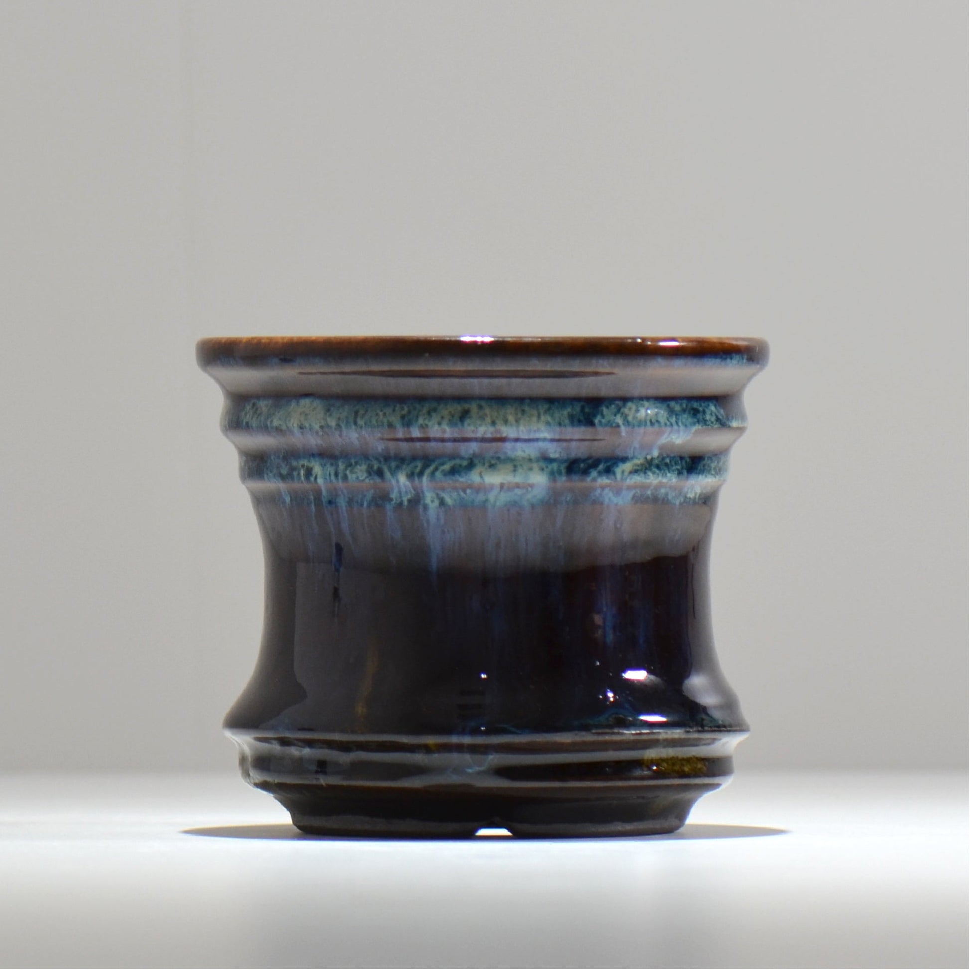 ヒノモトナツミ / 縁-ふち- /hn02_fc16_m/ 約φ12.8cm / 植木鉢