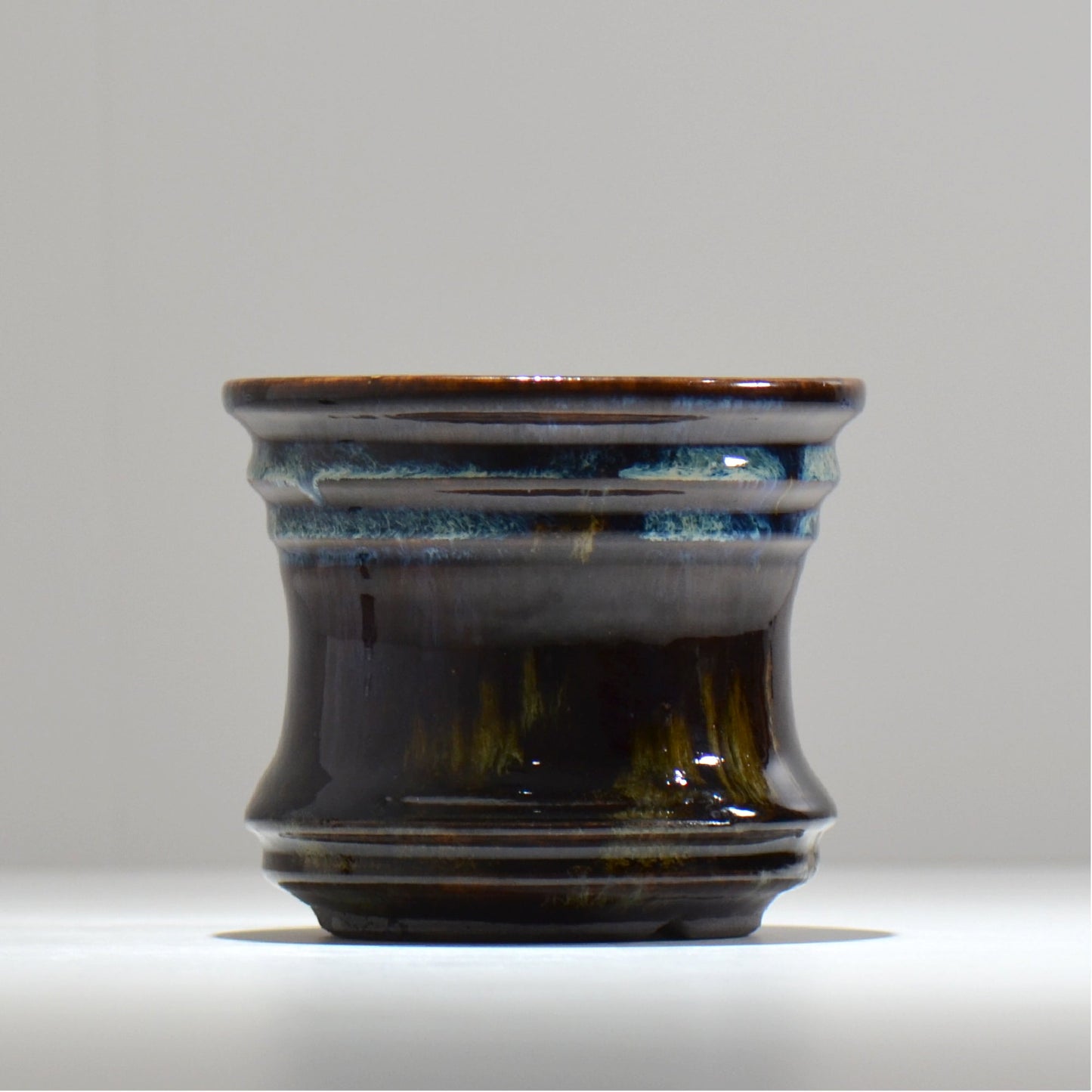 ヒノモトナツミ / 縁-ふち- /hn02_fc16_m/ 約φ12.8cm / 植木鉢