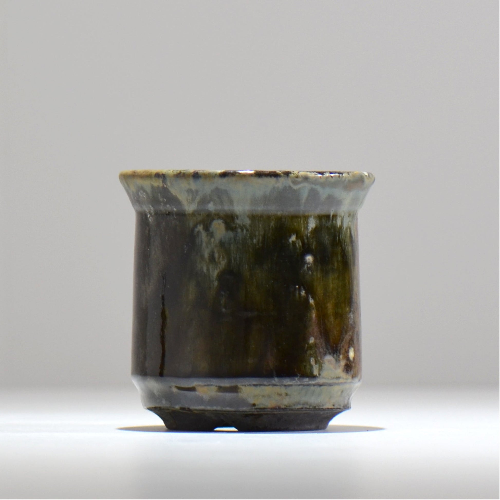 ヒノモトナツミ / 鈍-にび- / hn02_nb01_s / 約φ9.1cm / 植木鉢