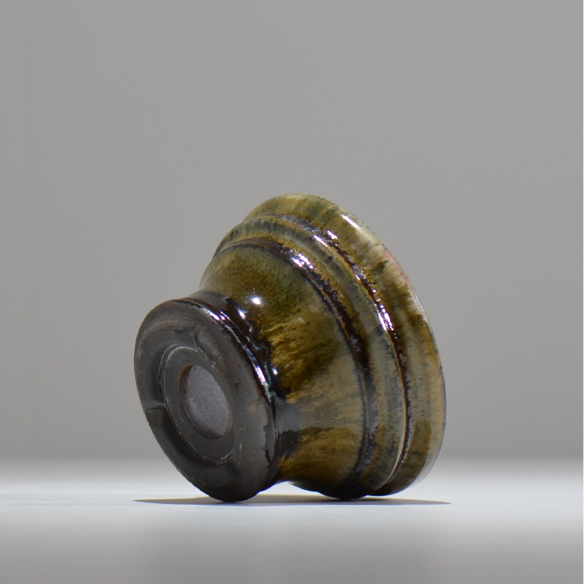 ヒノモトナツミ / 鈍-にび- / hn02_nb02_s / 約φ11.7cm / 植木鉢