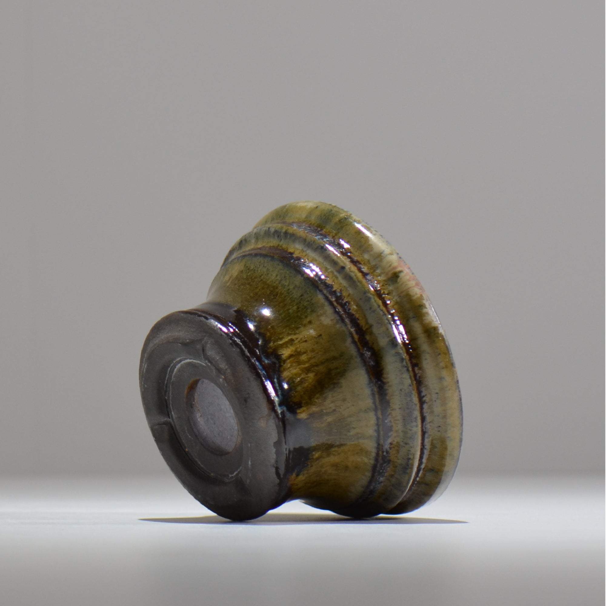ヒノモトナツミ / 鈍-にび- / hn02_nb02_s / 約φ11.7cm / 植木鉢