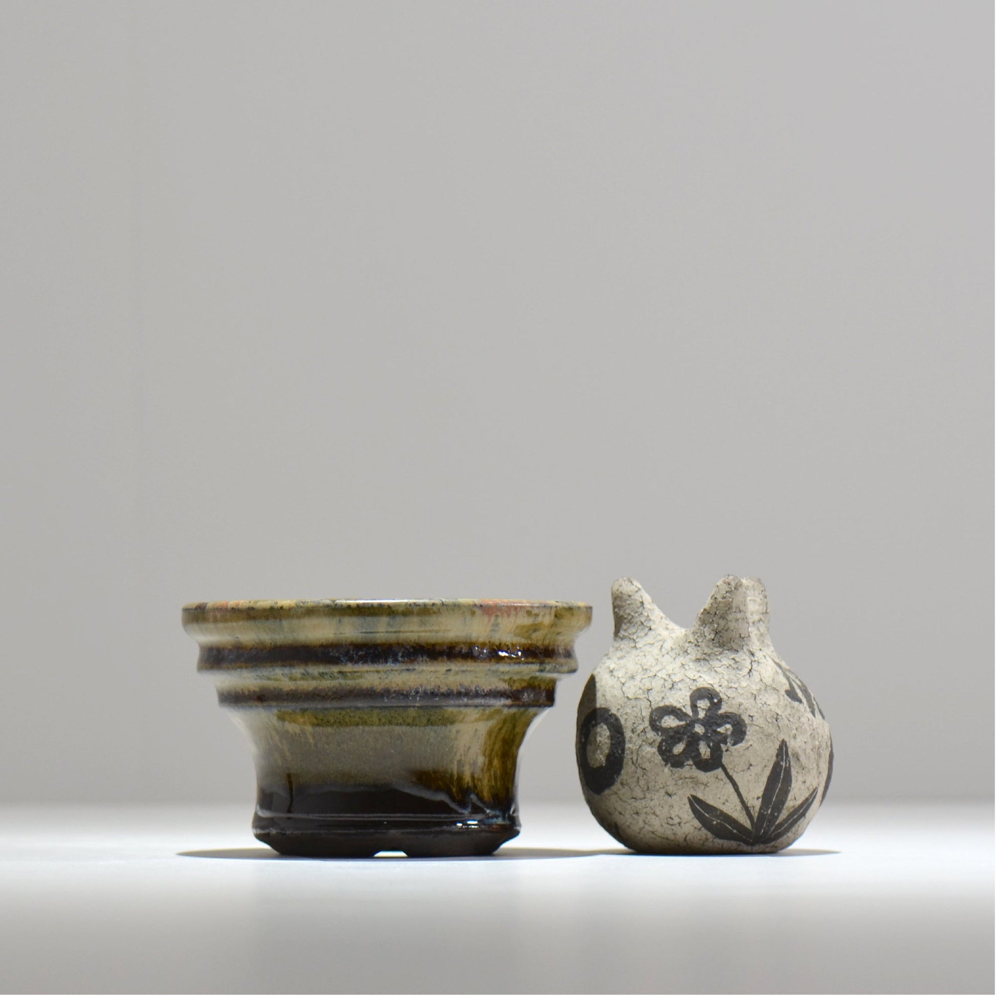 ヒノモトナツミ / 鈍-にび- / hn02_nb02_s / 約φ11.7cm / 植木鉢