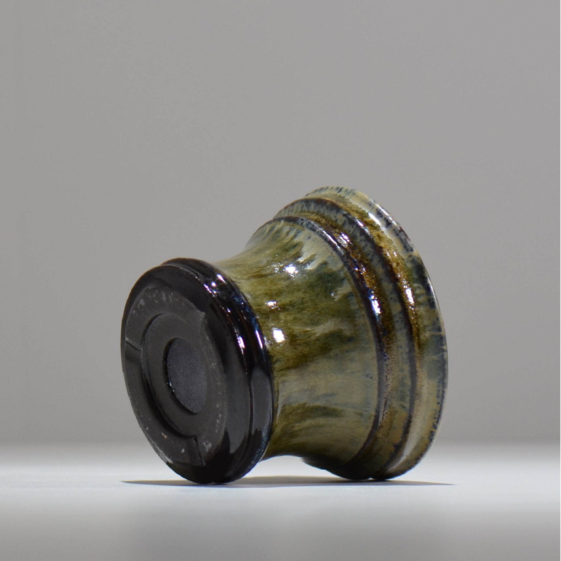 ヒノモトナツミ / 鈍-にび- / hn02_nb03_s / 約φ11.7cm / 植木鉢
