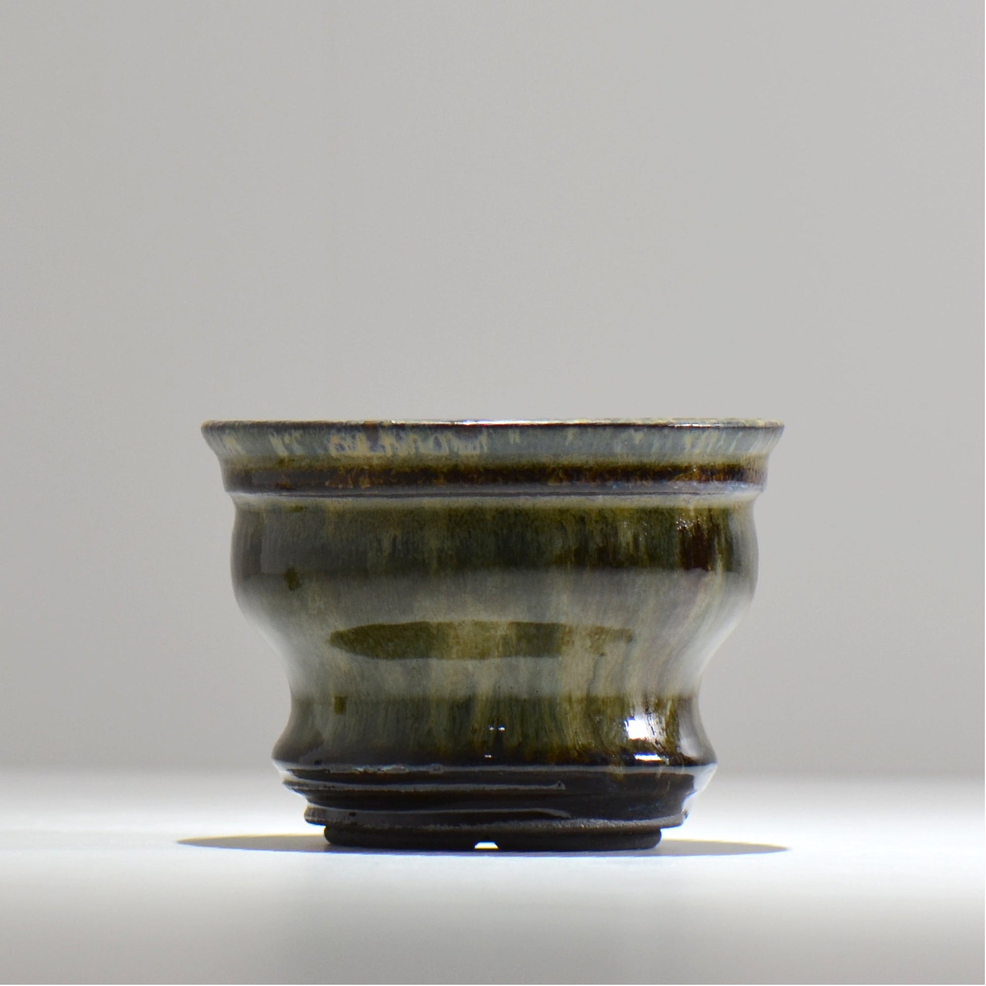 ヒノモトナツミ / 鈍-にび- / hn02_nb09_m / 約φ12.5cm / 植木鉢