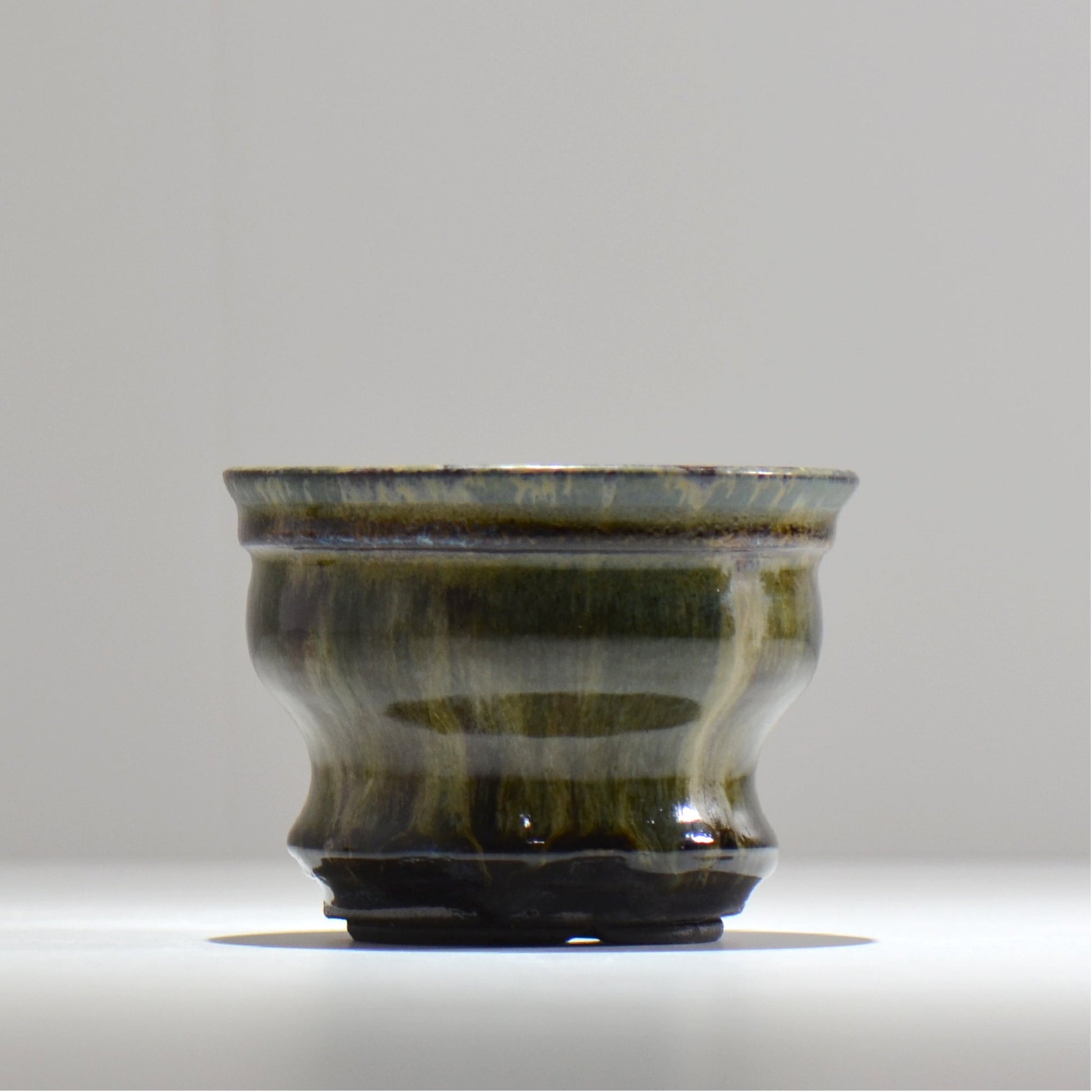 ヒノモトナツミ / 鈍-にび- / hn02_nb09_m / 約φ12.5cm / 植木鉢