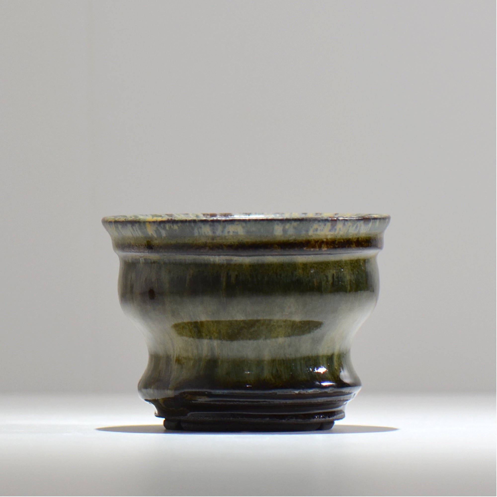 ヒノモトナツミ / 鈍-にび- / hn02_nb09_m / 約φ12.5cm / 植木鉢