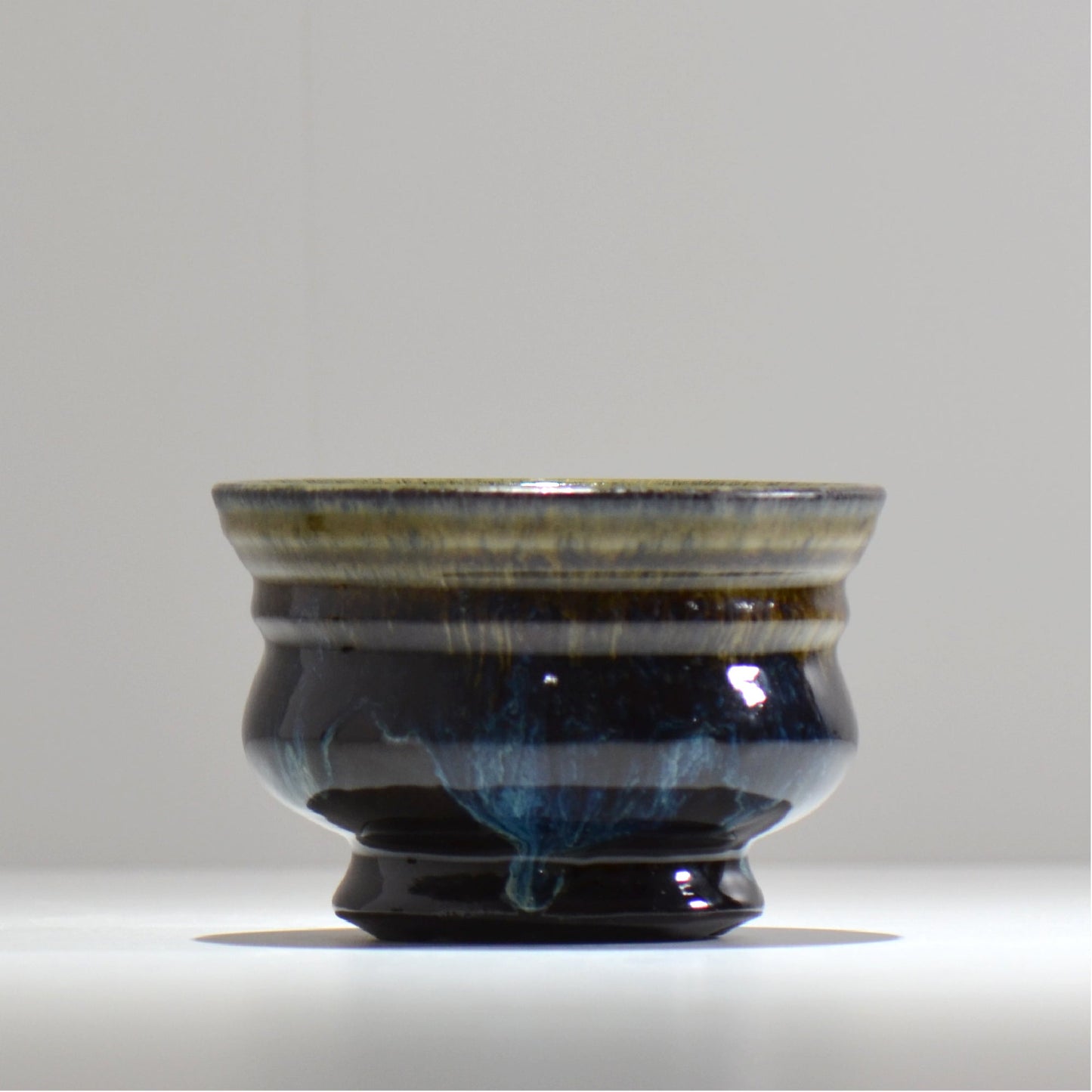 ヒノモトナツミ / 鈍-にび- / hn02_nb12_m / 約φ13.5cm / 植木鉢