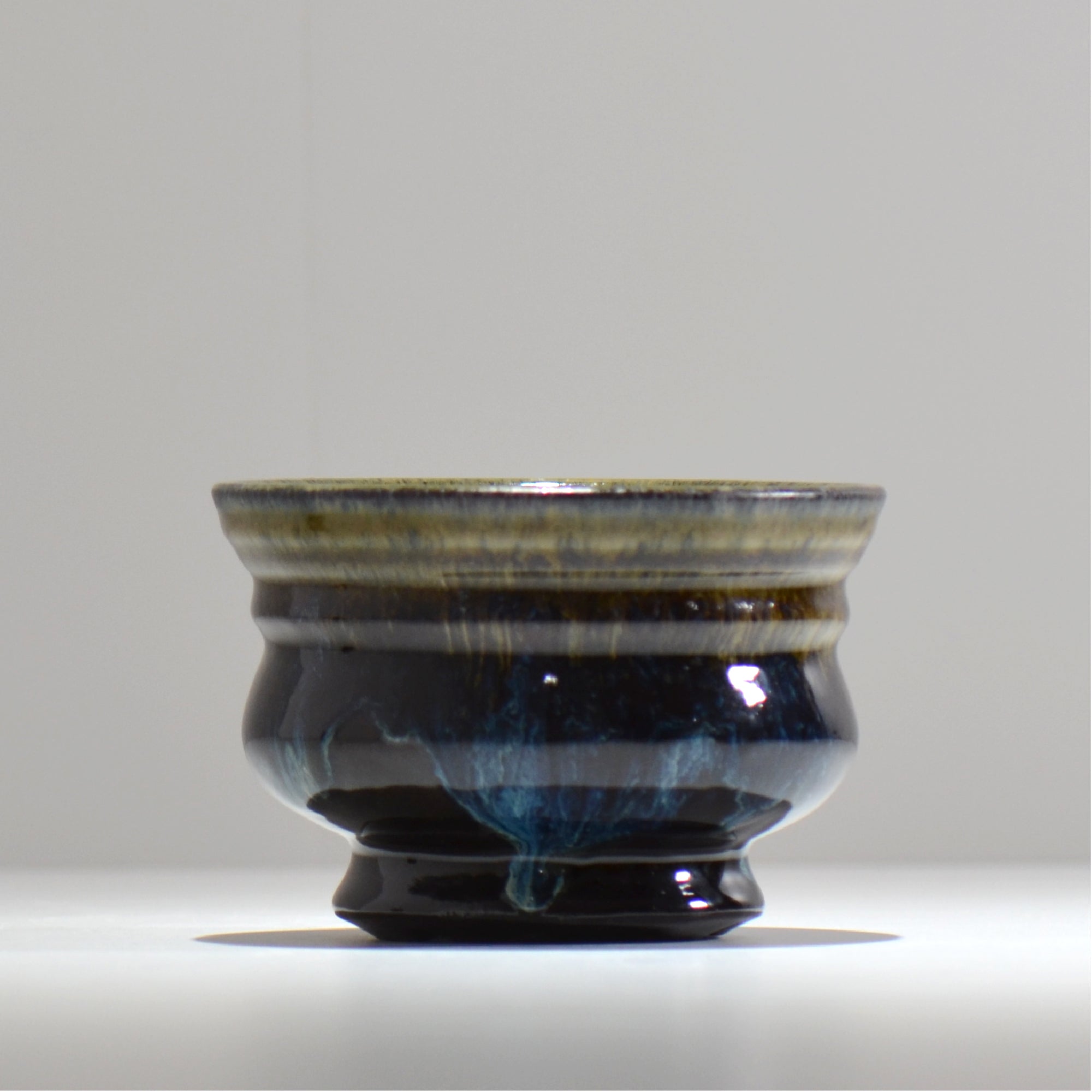 ヒノモトナツミ / 鈍-にび- / hn02_nb12_m / 約φ13.5cm / 植木鉢