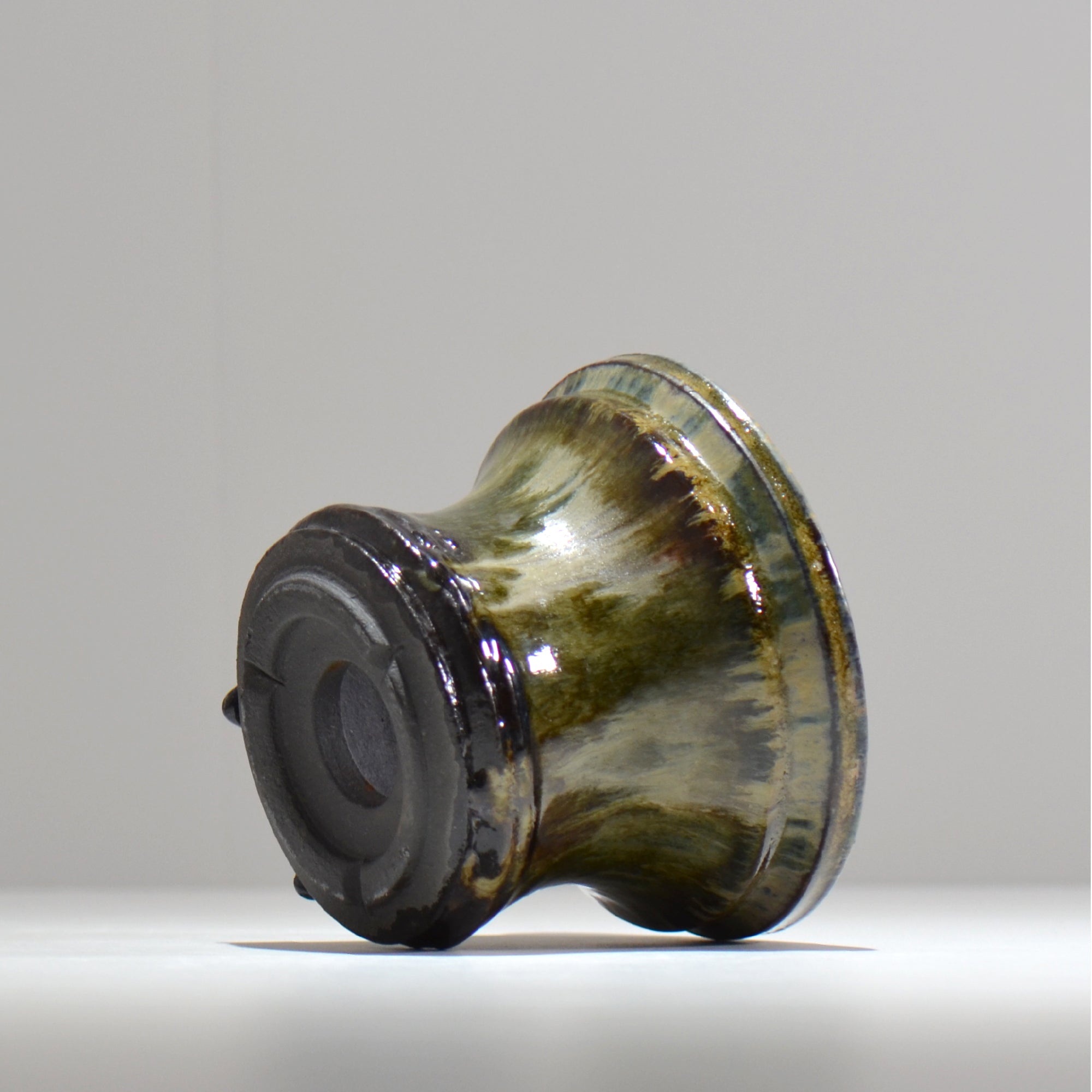 ヒノモトナツミ / 鈍-にび- / hn02_nb15_m / 約φ13.3cm / 植木鉢