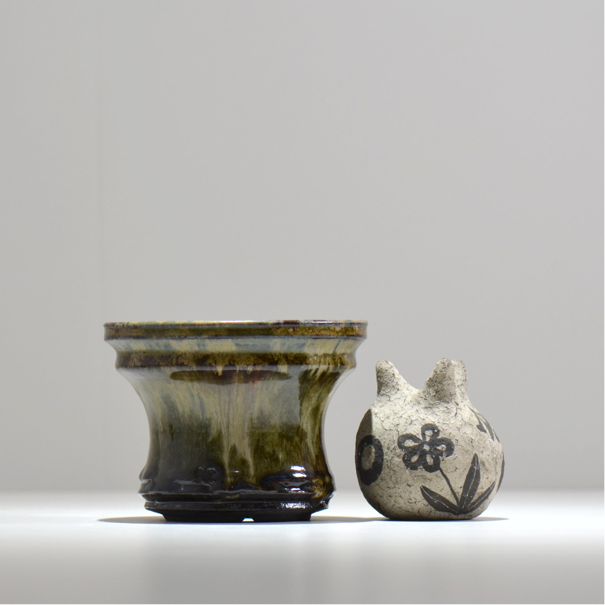 ヒノモトナツミ / 鈍-にび- / hn02_nb15_m / 約φ13.3cm / 植木鉢