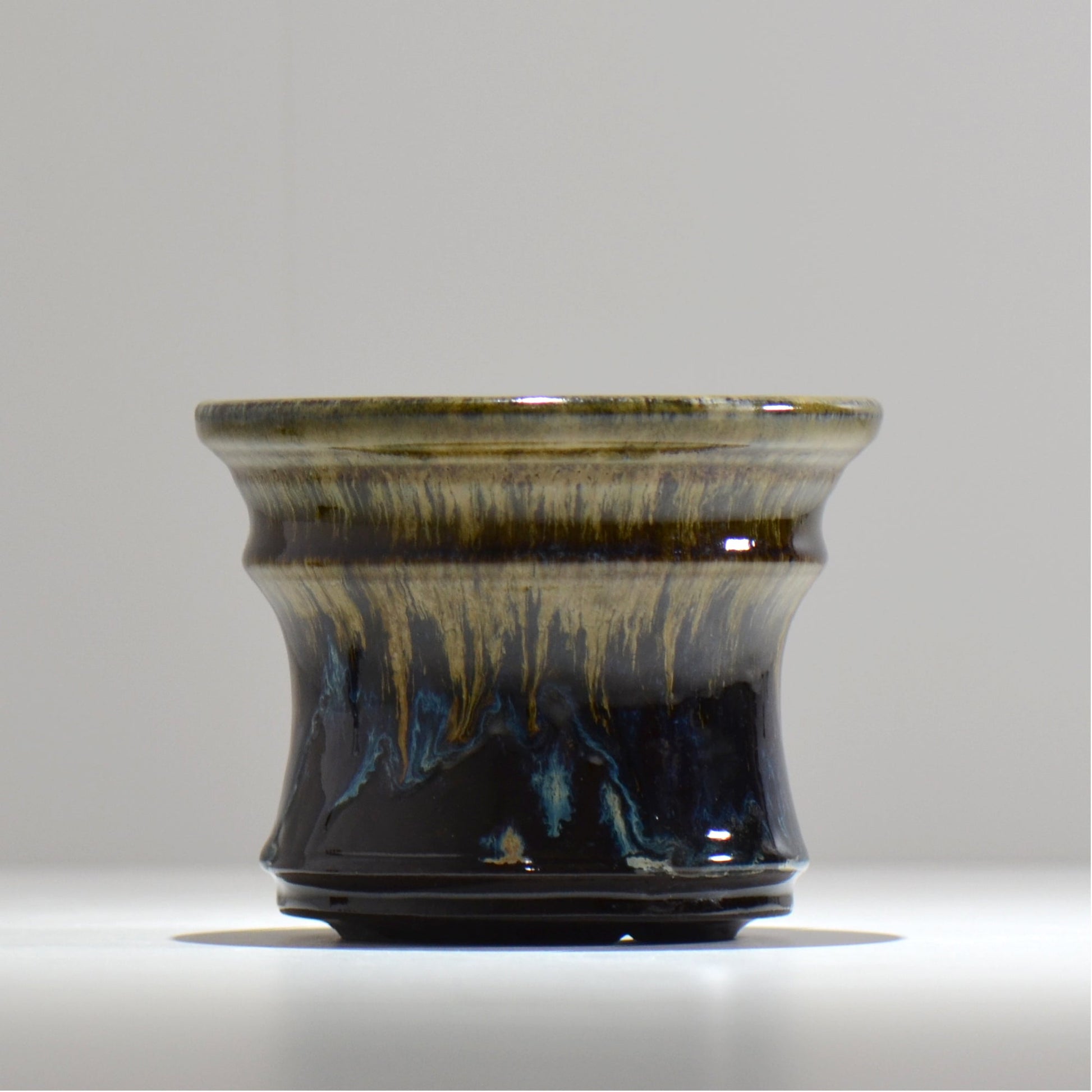 ヒノモトナツミ / 鈍-にび- / hn02_nb22_m / 約φ14.5cm / 植木鉢
