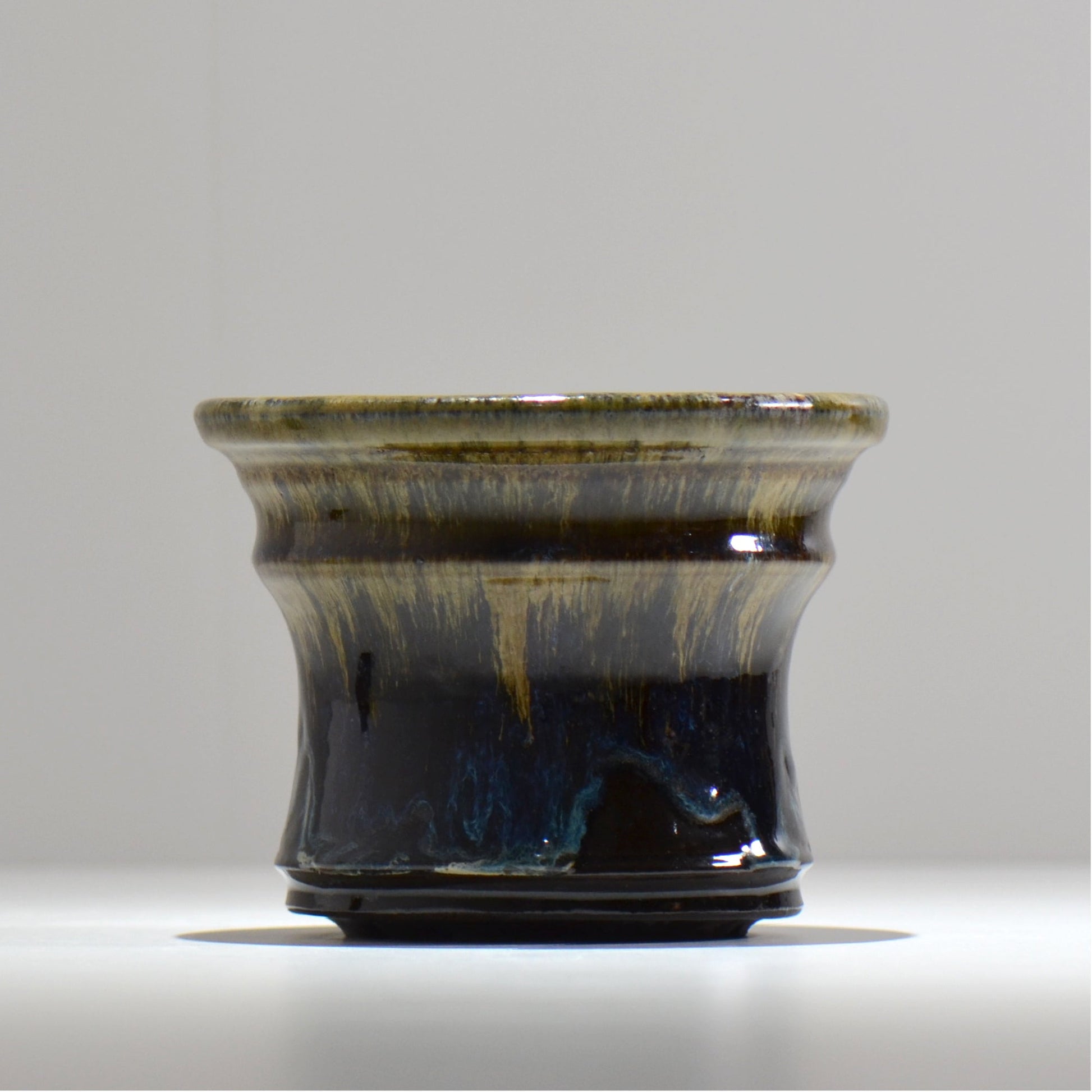 ヒノモトナツミ / 鈍-にび- / hn02_nb22_m / 約φ14.5cm / 植木鉢