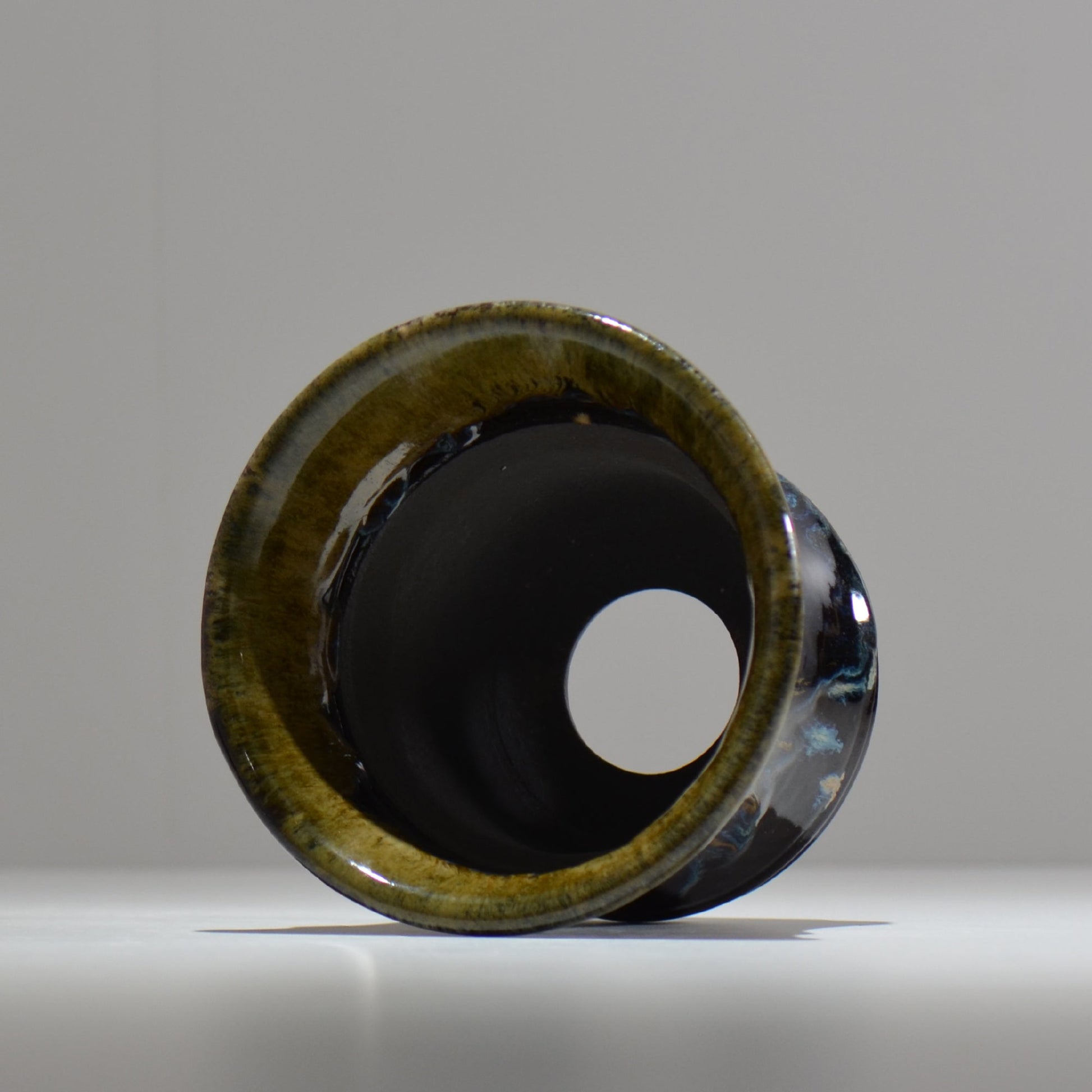 ヒノモトナツミ / 鈍-にび- / hn02_nb22_m / 約φ14.5cm / 植木鉢