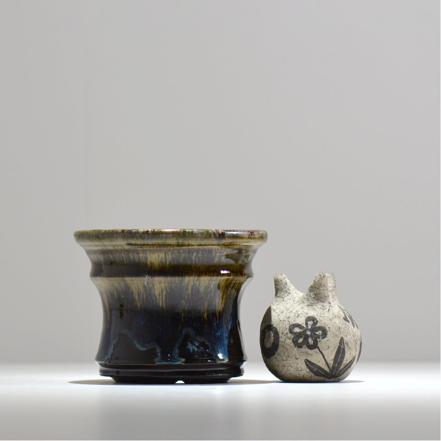 ヒノモトナツミ / 鈍-にび- / hn02_nb22_m / 約φ14.5cm / 植木鉢