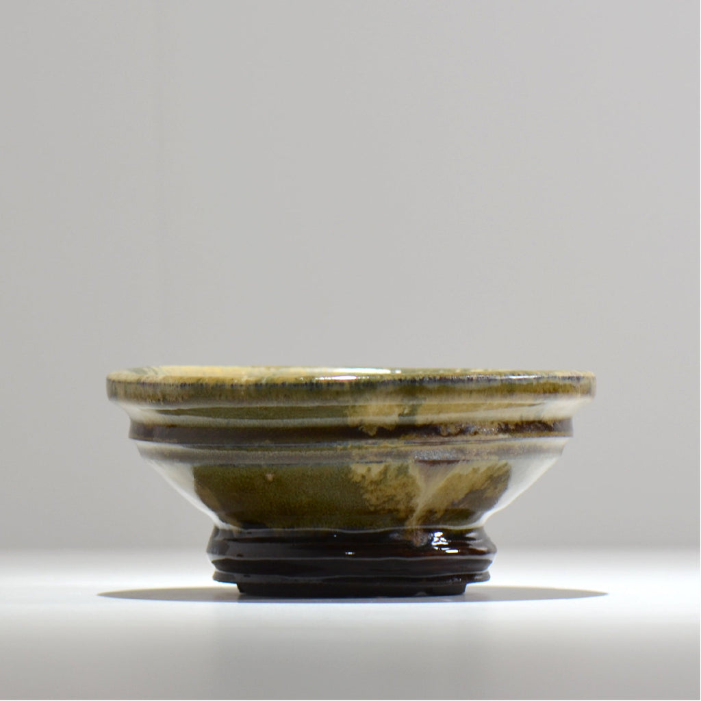 ヒノモトナツミ / 鈍-にび- /hn02_nb24_l/ 約φ17.5cm / 植木鉢