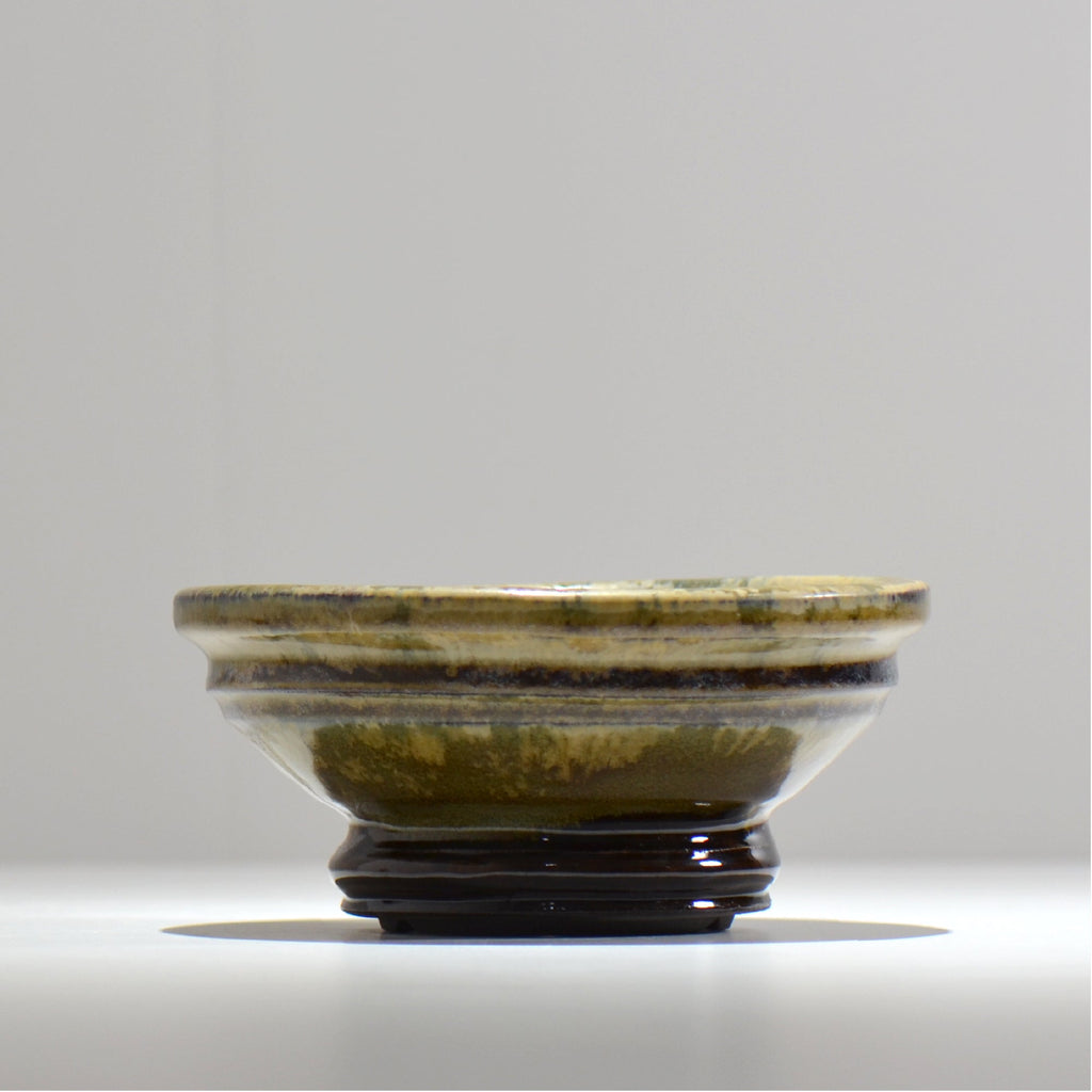 ヒノモトナツミ / 鈍-にび- /hn02_nb24_l/ 約φ17.5cm / 植木鉢