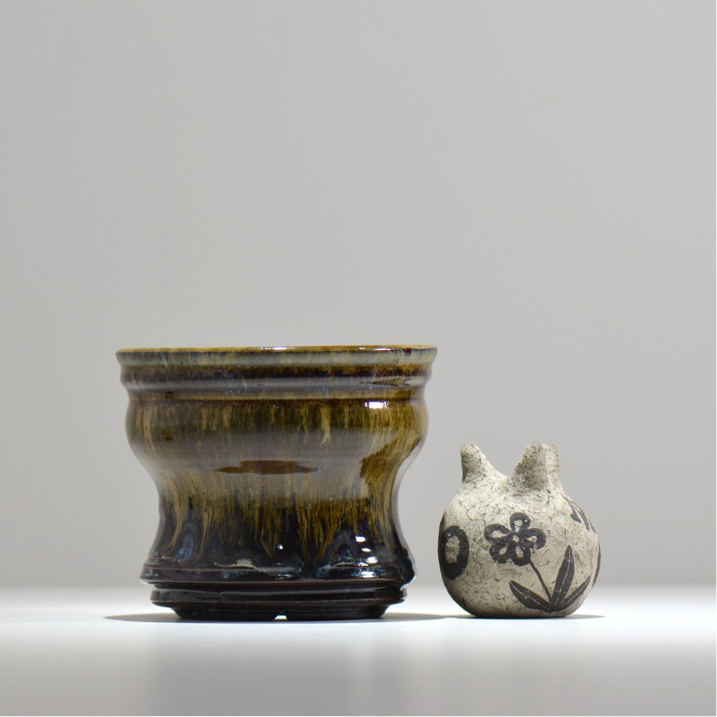 ヒノモトナツミ / 鈍-にび- / hn02_nb25_l / 約φ15.2cm / 植木鉢