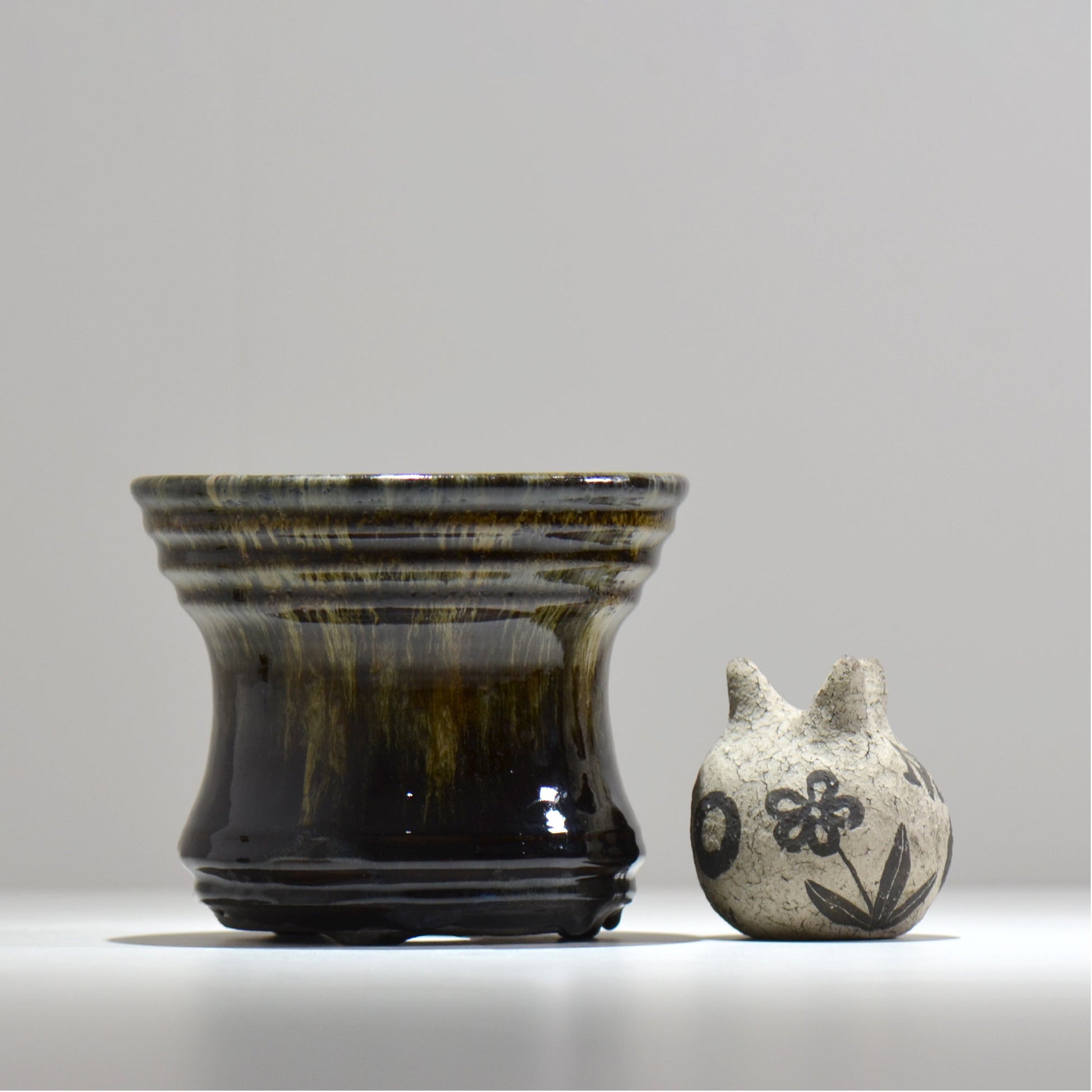 ヒノモトナツミ / 鈍-にび- / hn02_nb27_l / 約φ16cm / 植木鉢
