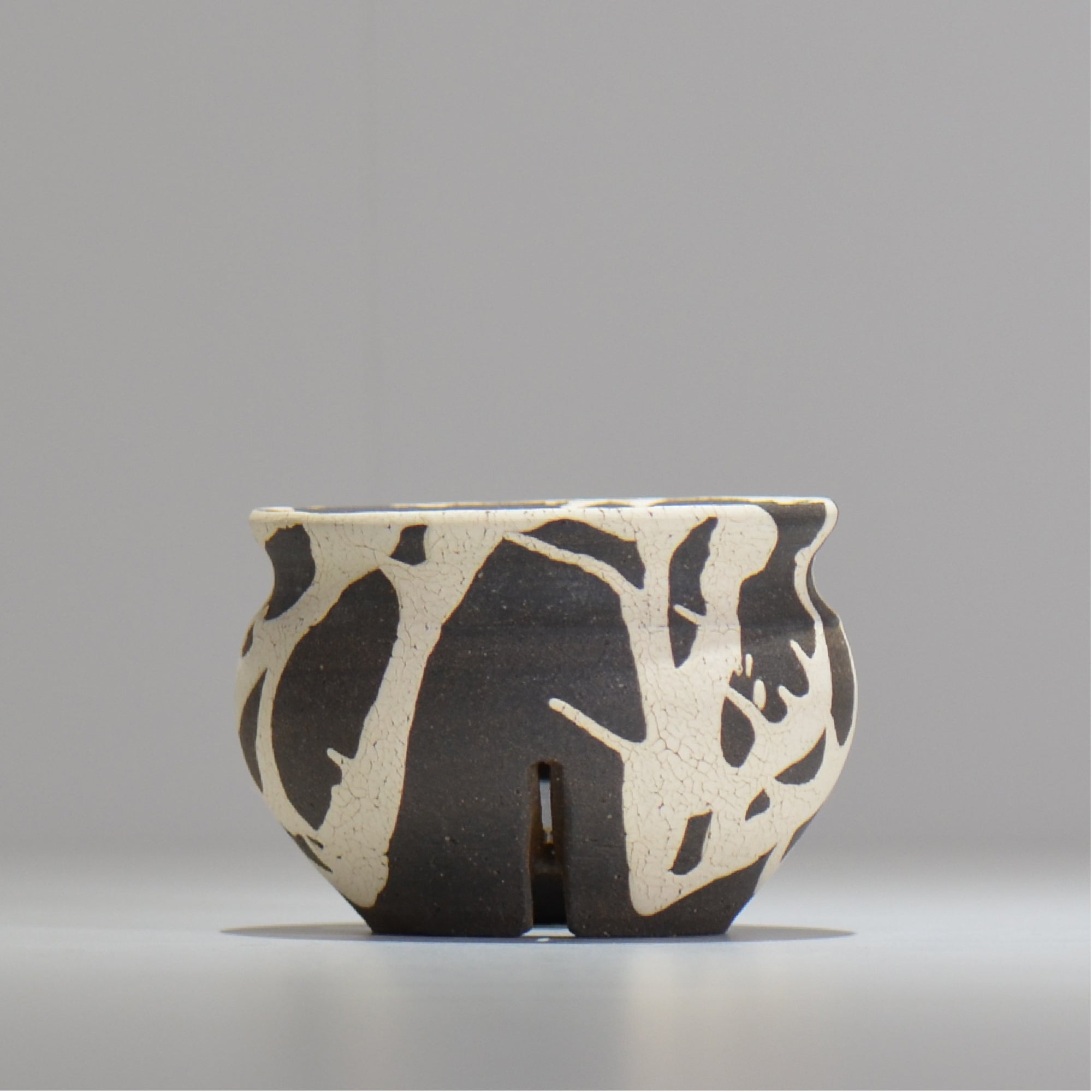 沼野 秀章 / 黒二白 / S / nh2_bwh02_s / 約φ10.9cm / 植木鉢