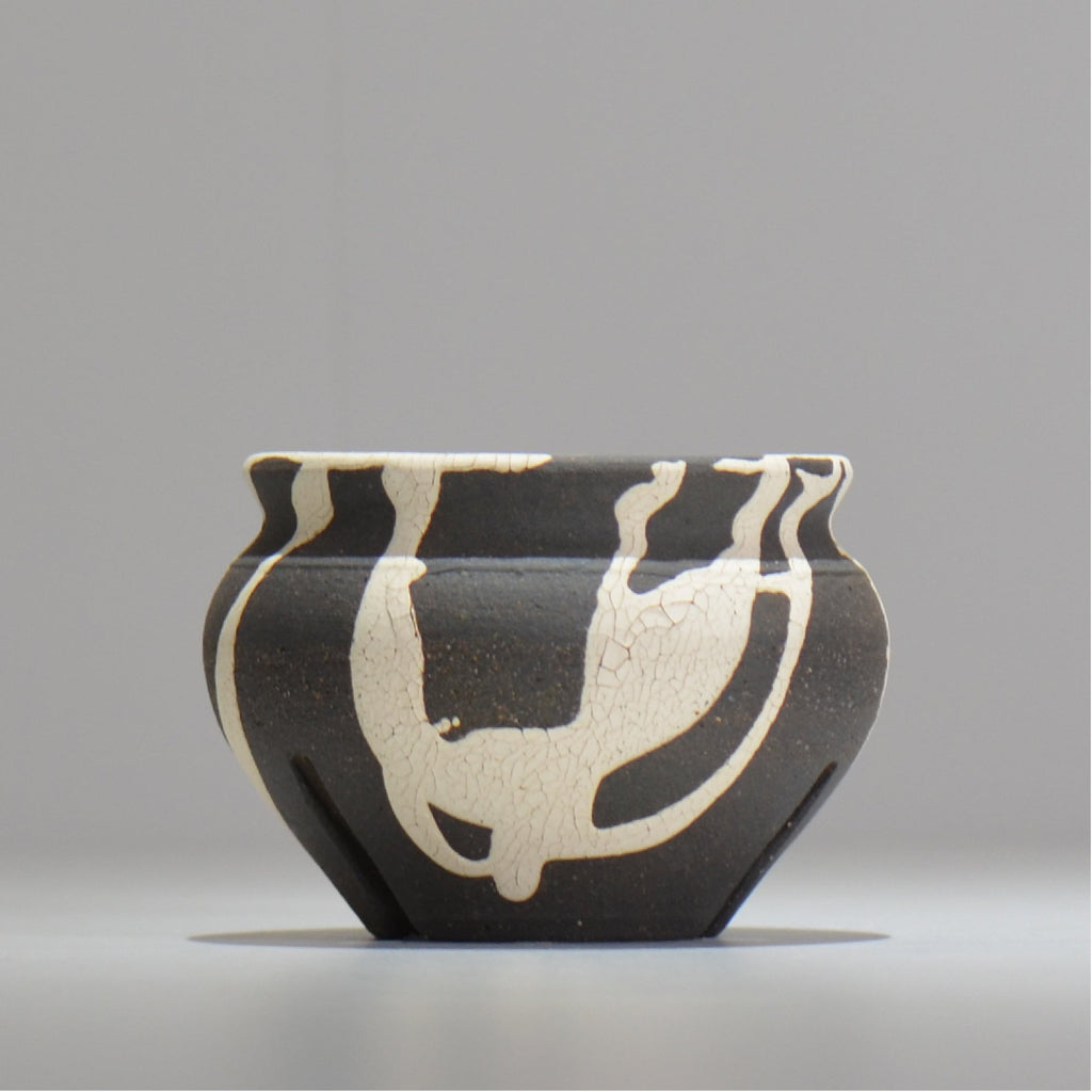 沼野 秀章 / 黒二白 / S / nh2_bwh03_s / 約φ11.2cm / 植木鉢