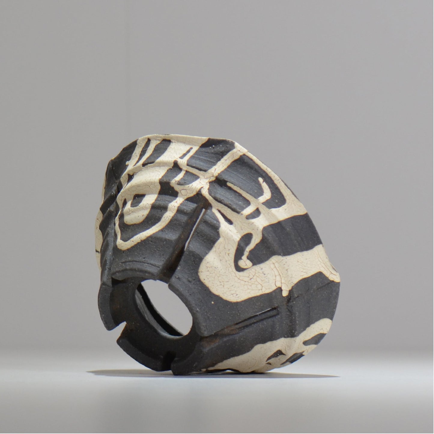 沼野 秀章 / 黒二白 / M / nh2_bwh08_m/ 約φ14.7cm / 植木鉢