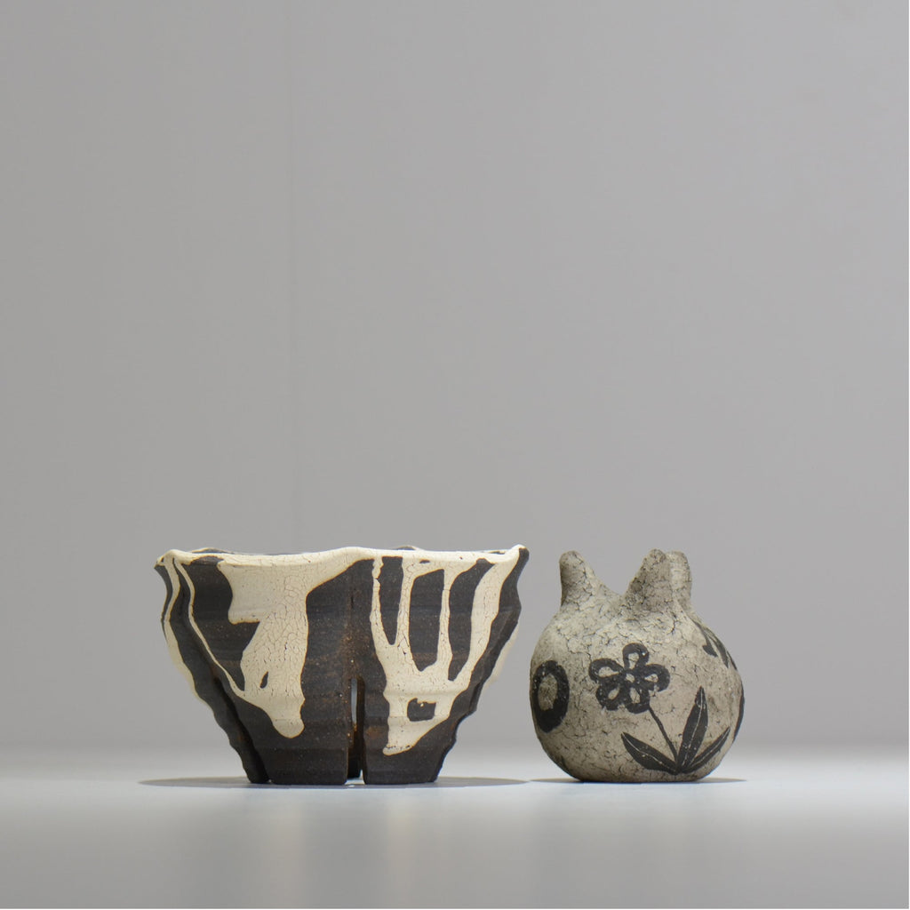 沼野 秀章 / 黒二白 / M / nh2_bwh11_m/ 約φ13.2cm / 植木鉢