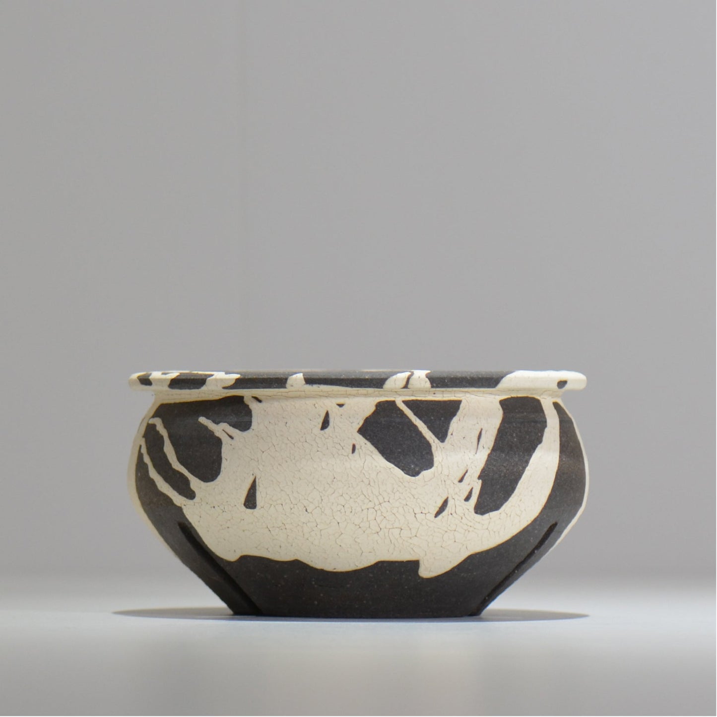 沼野 秀章 / 黒二白 / M / nh2_bwh13_m/ 約φ15cm / 植木鉢
